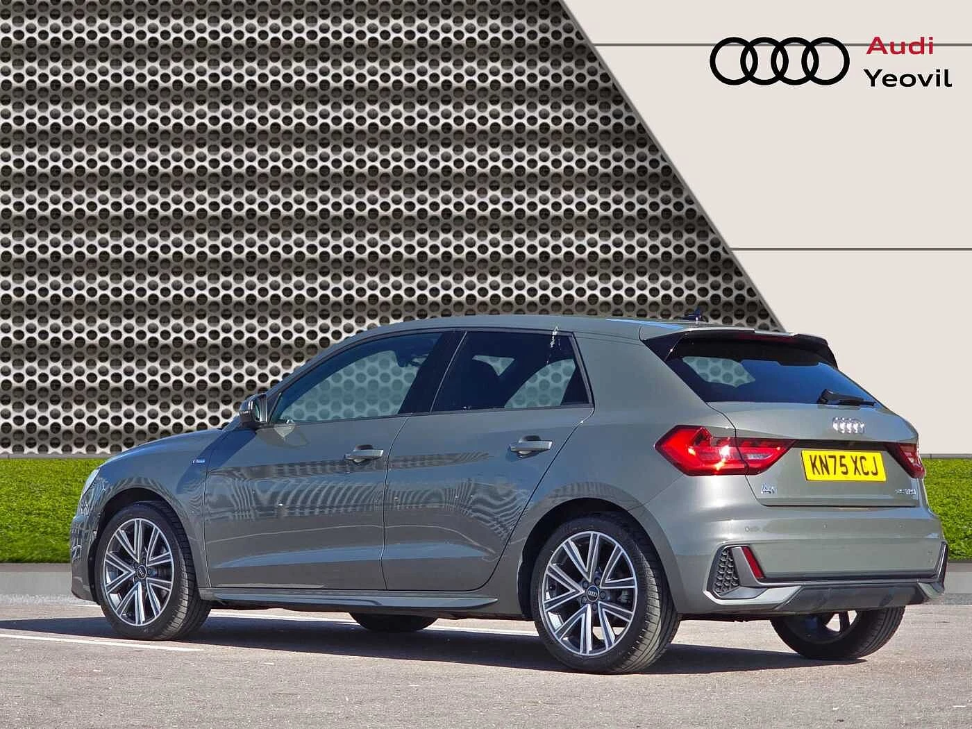 Audi-A1 Sportback-image-2