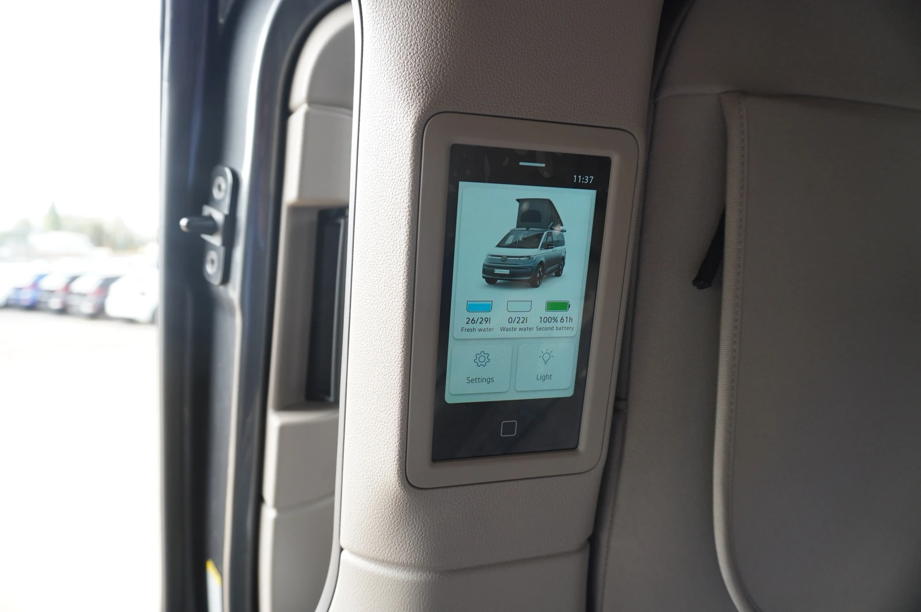 Volkswagen-California-image-16