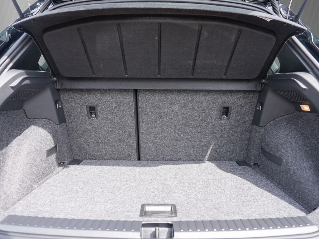 SEAT-Arona-image-5