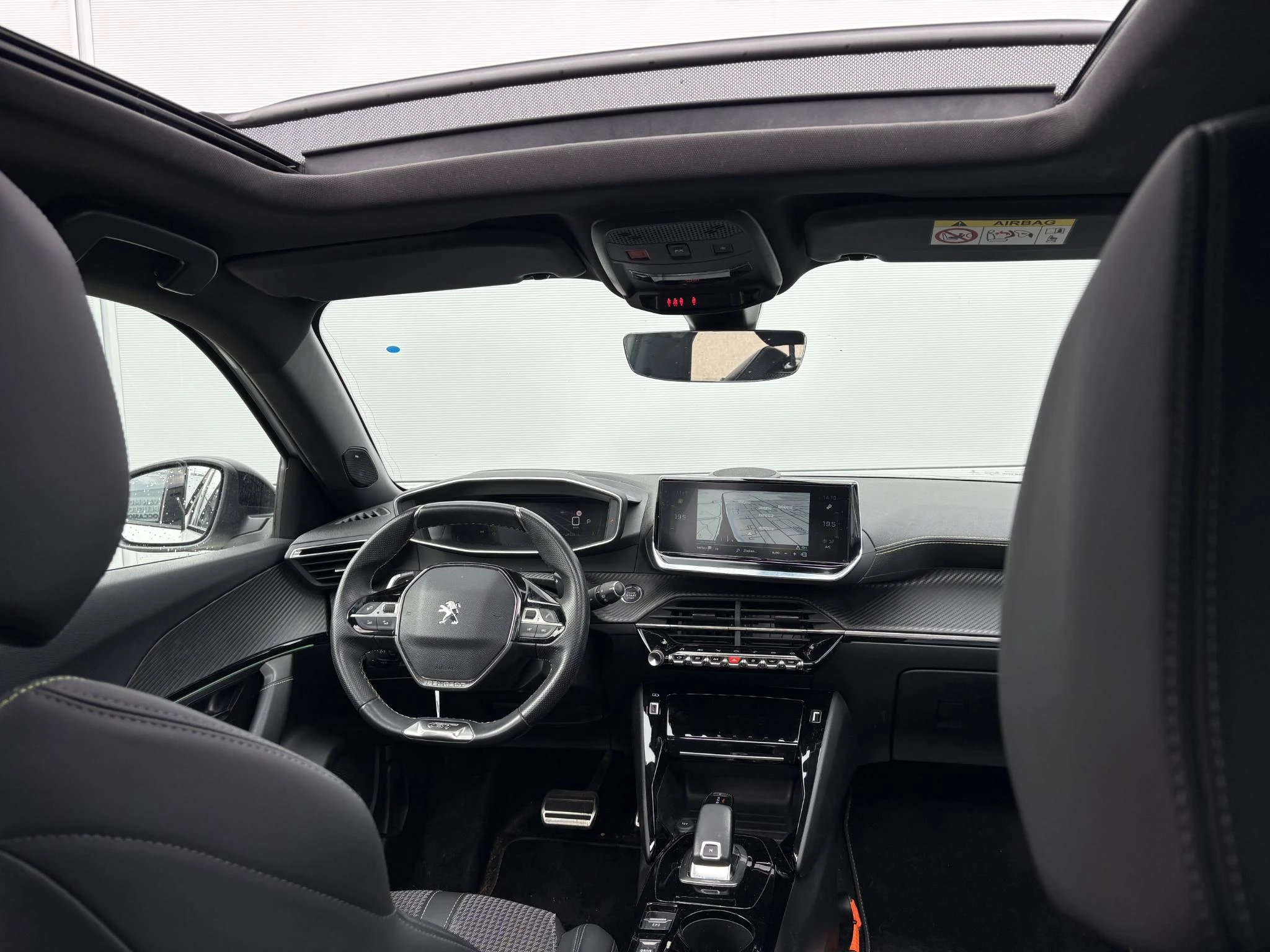 Peugeot-2008-image-11
