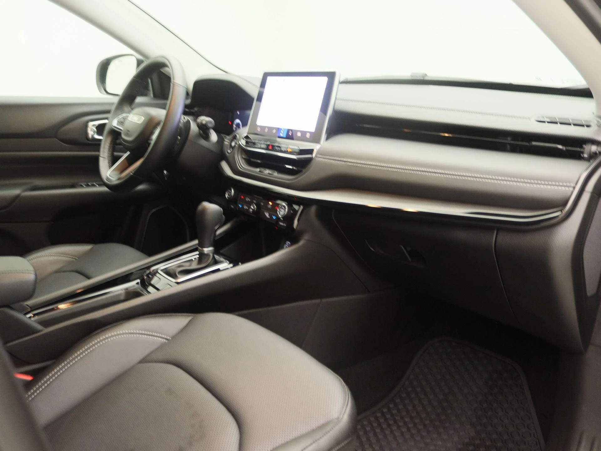 Jeep-Compass-image-25
