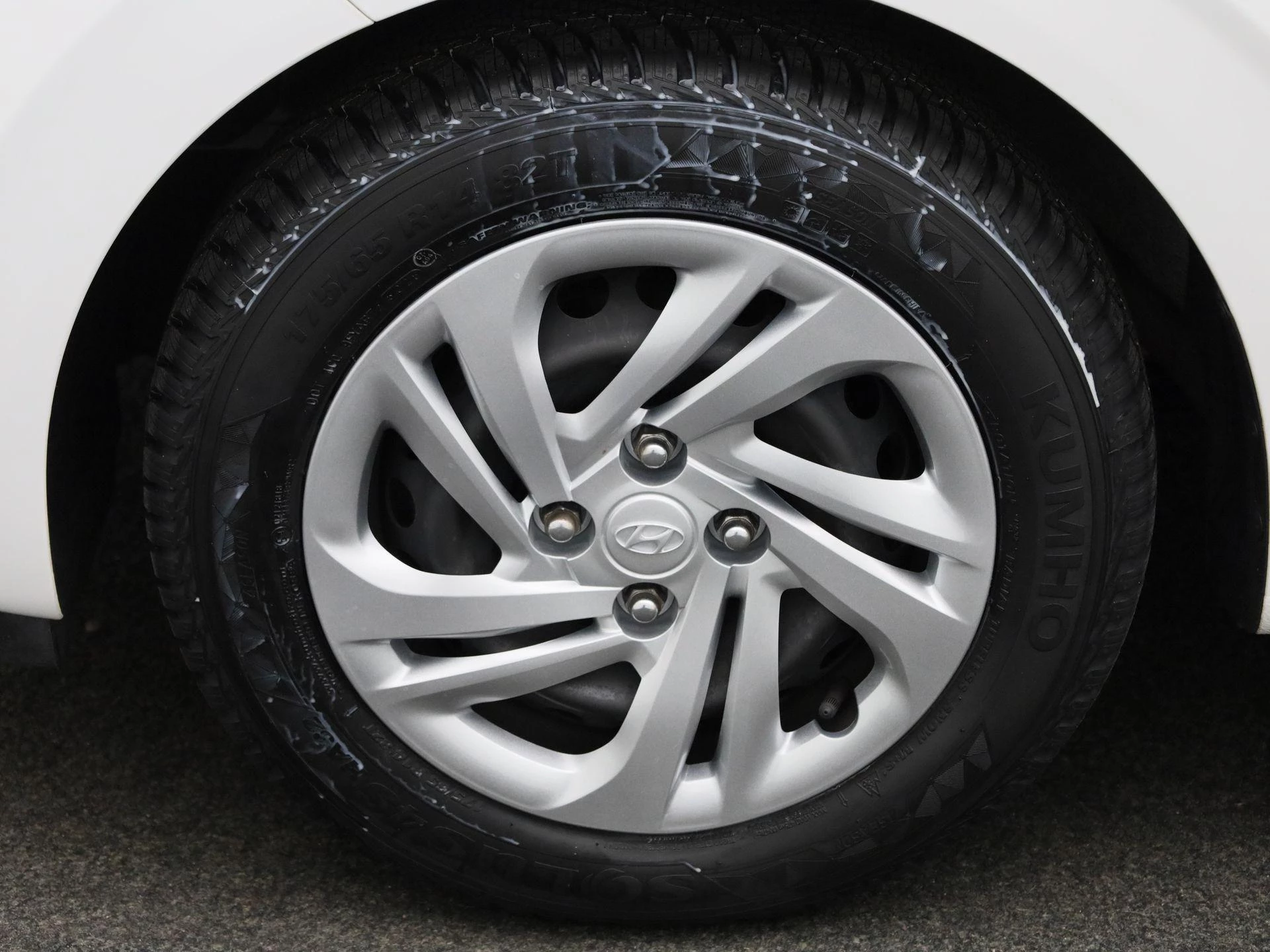 Hyundai-i10-image-11