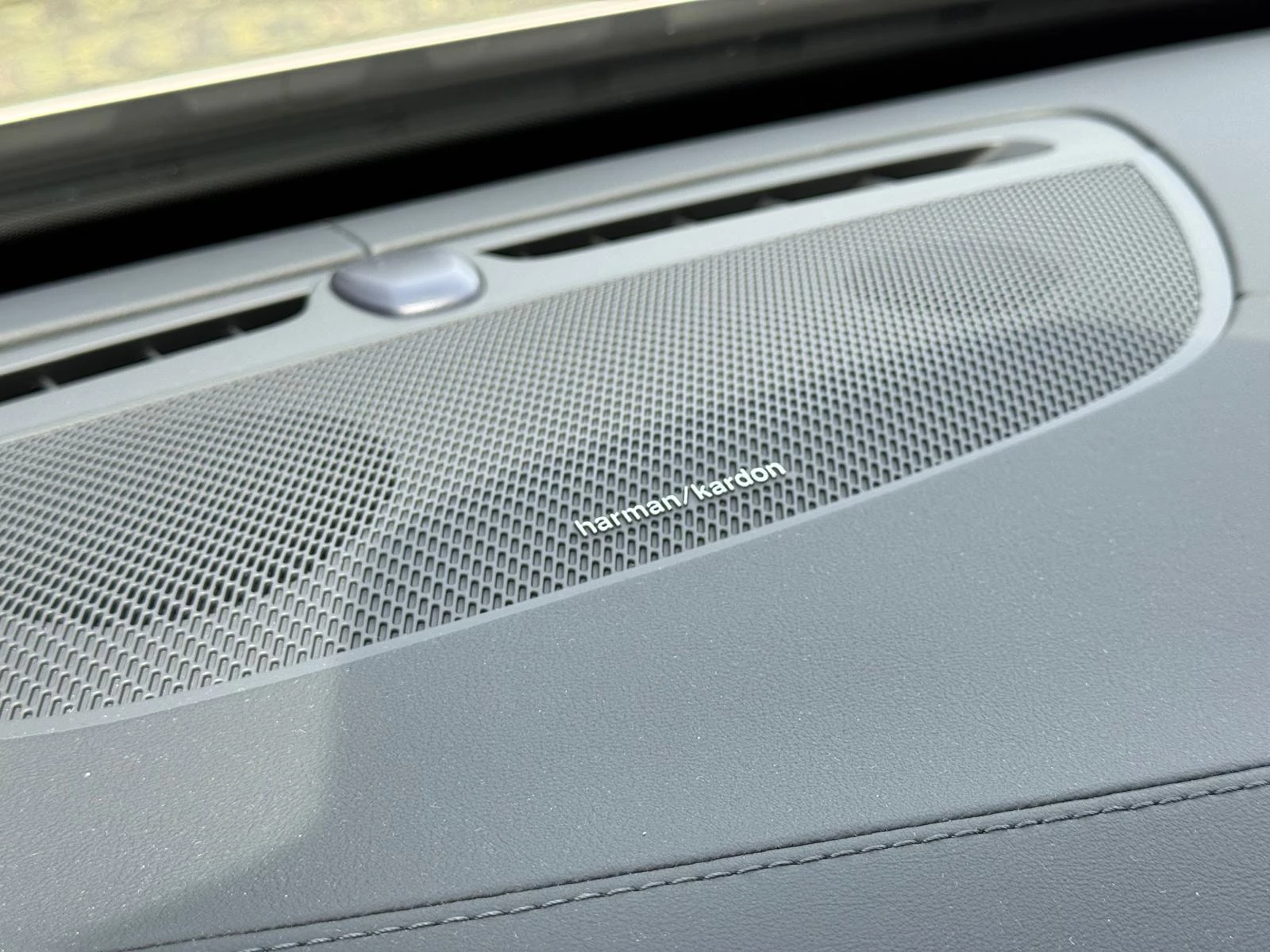 Volvo-XC90-image-24