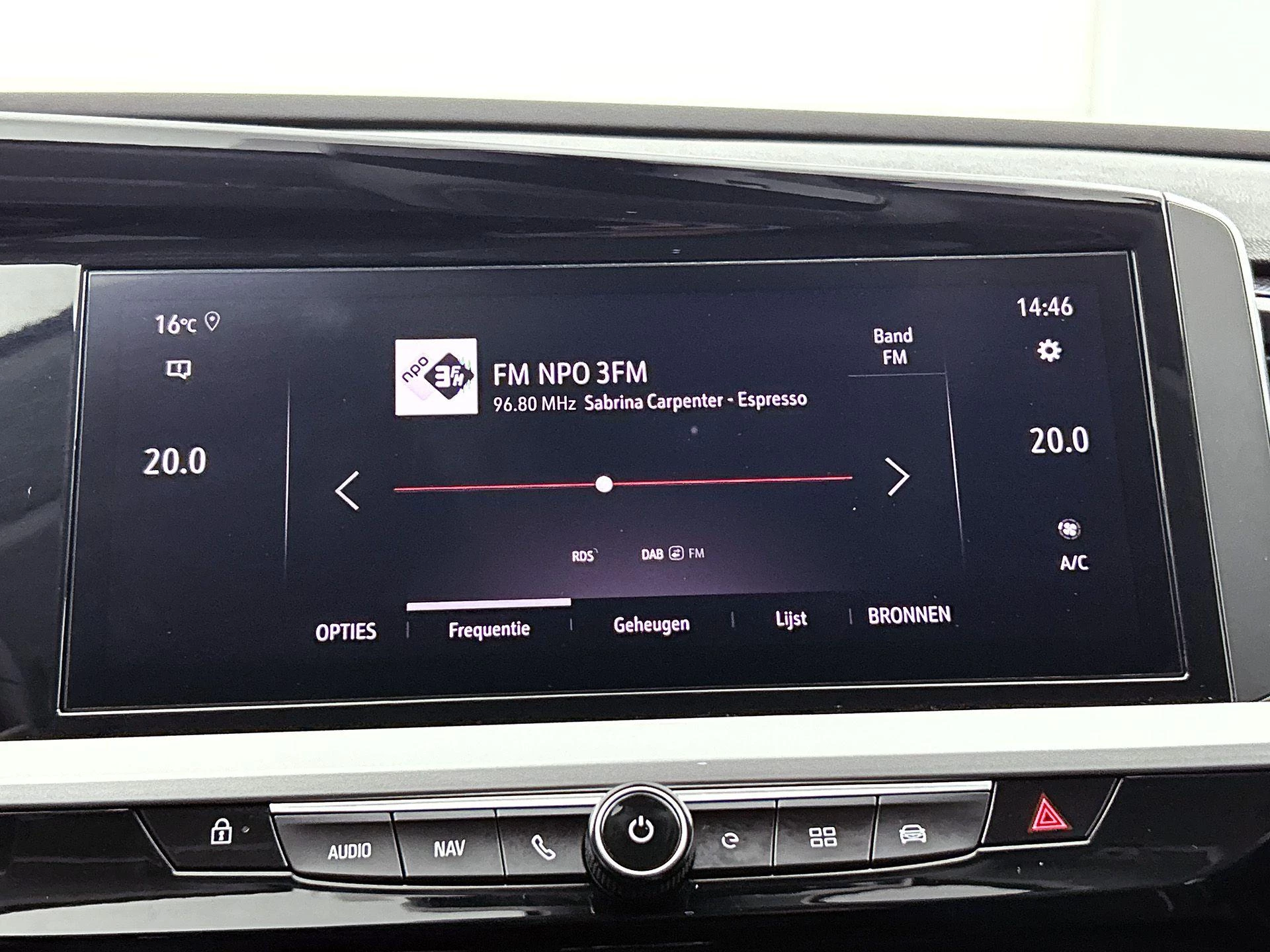 Opel-Grandland-image-6