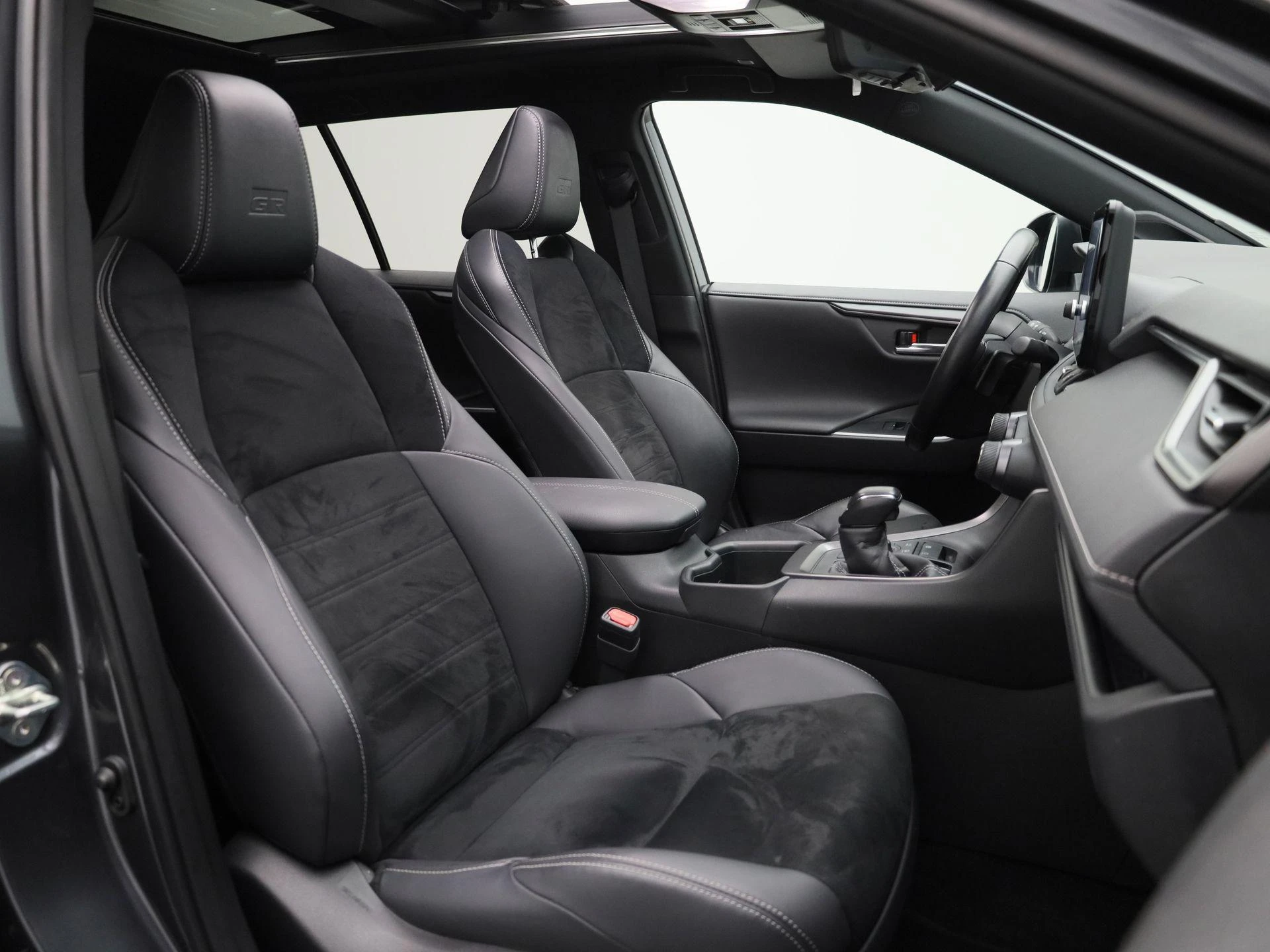 Toyota-RAV4-image-39