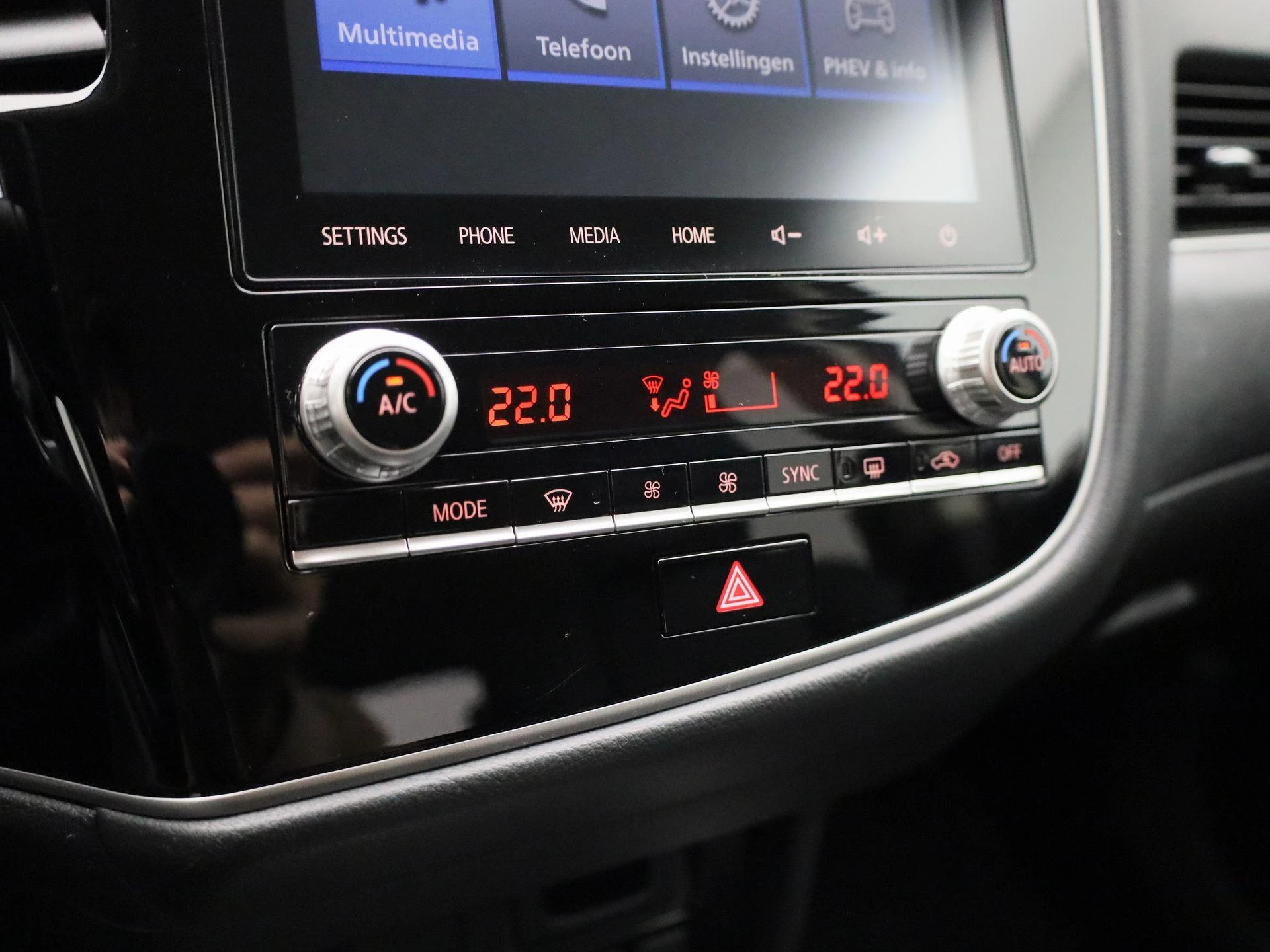 Mitsubishi-Outlander-image-16