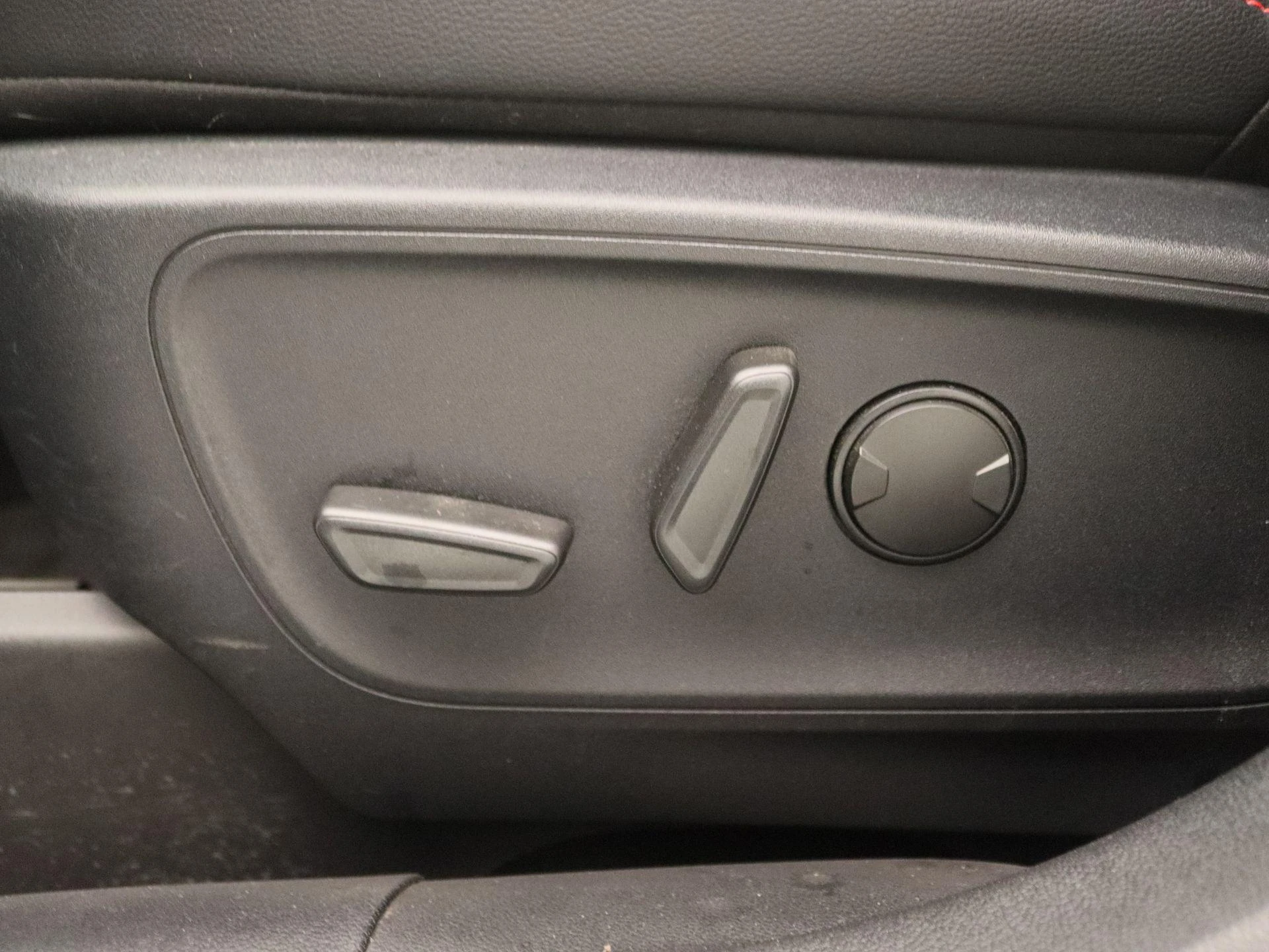 Ford-Kuga-image-13