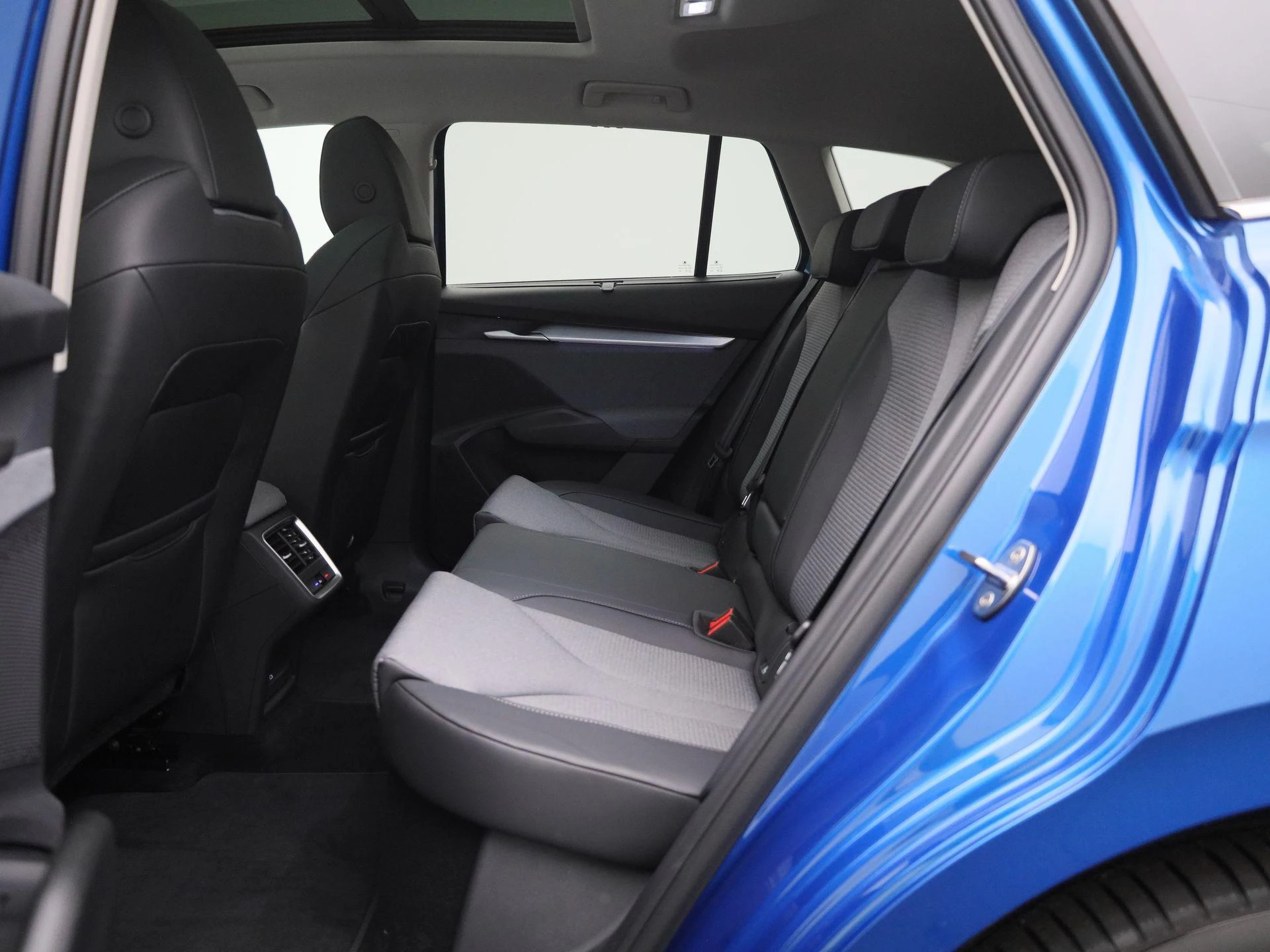 Škoda-Enyaq iV-image-11
