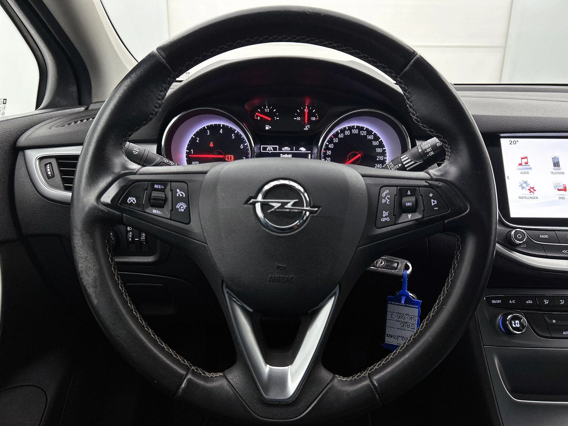 Opel-Astra-image-31