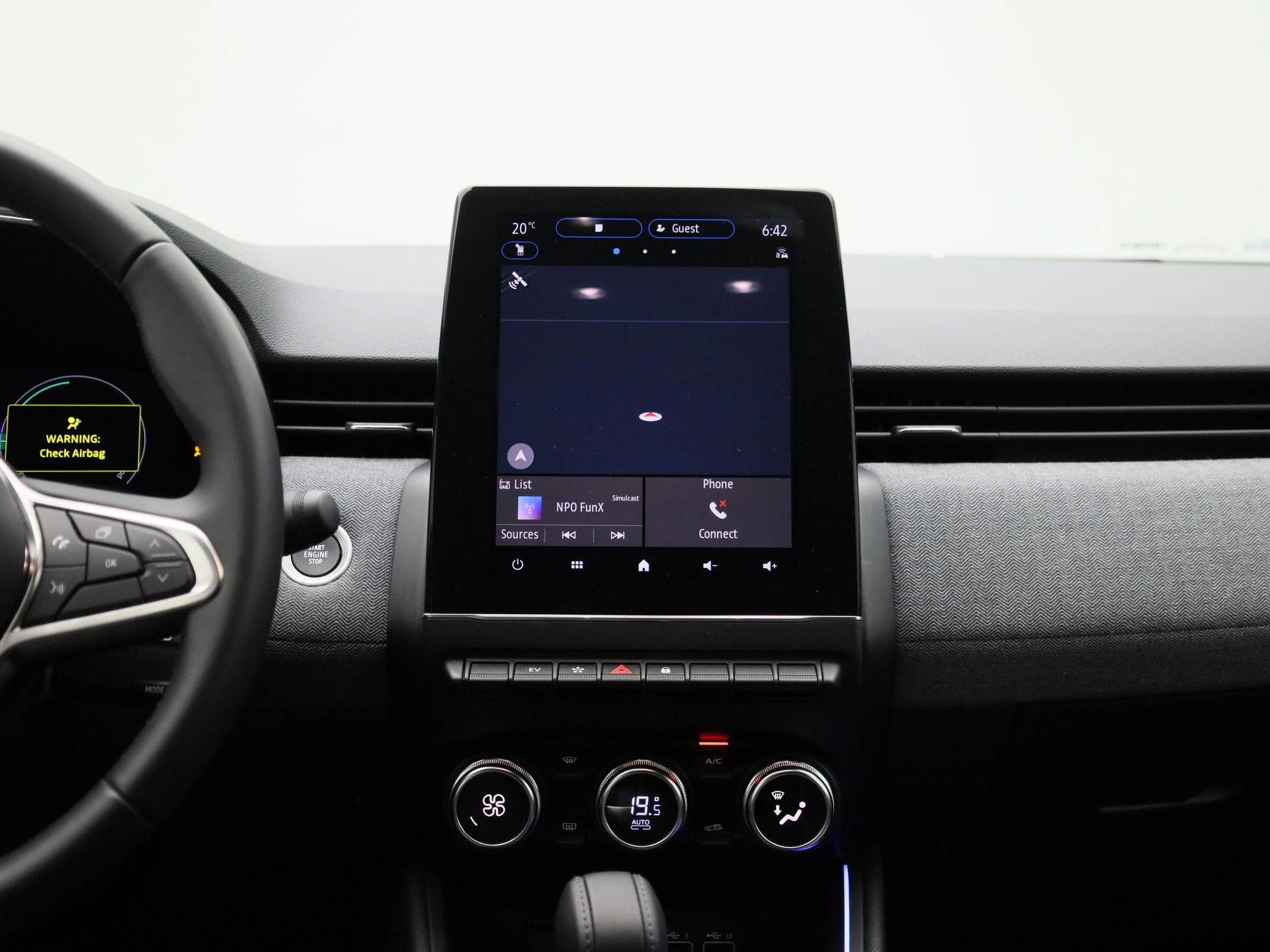 Renault-Clio-image-8