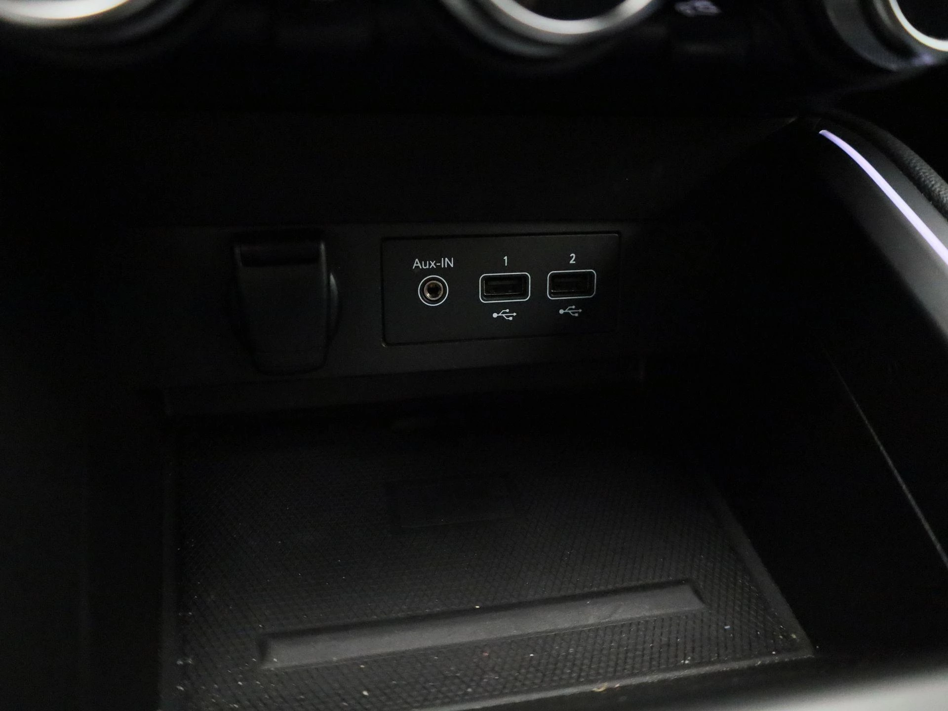 Renault-Clio-image-23