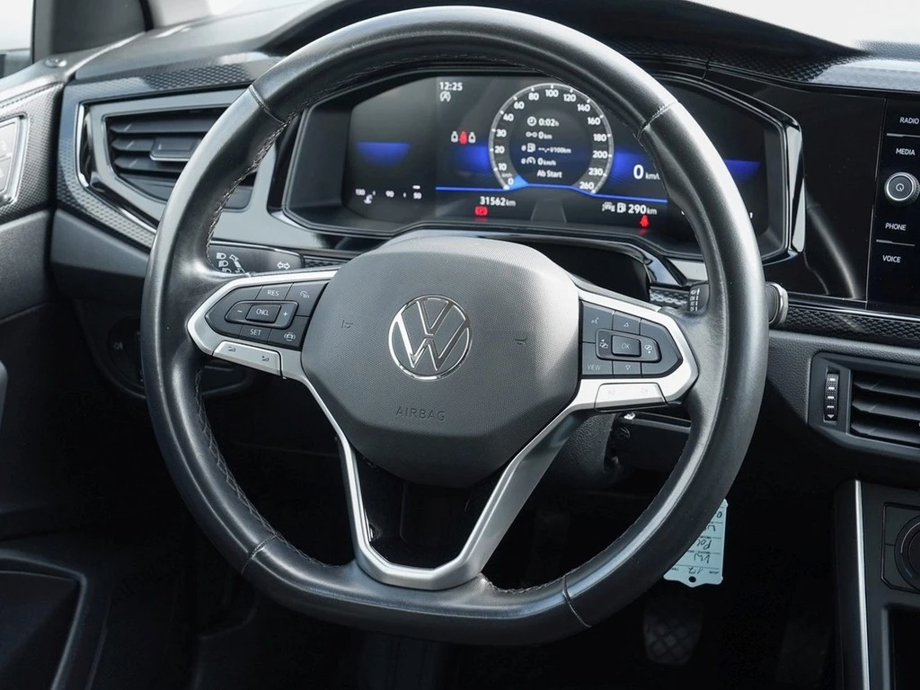 Volkswagen-Polo-image-11