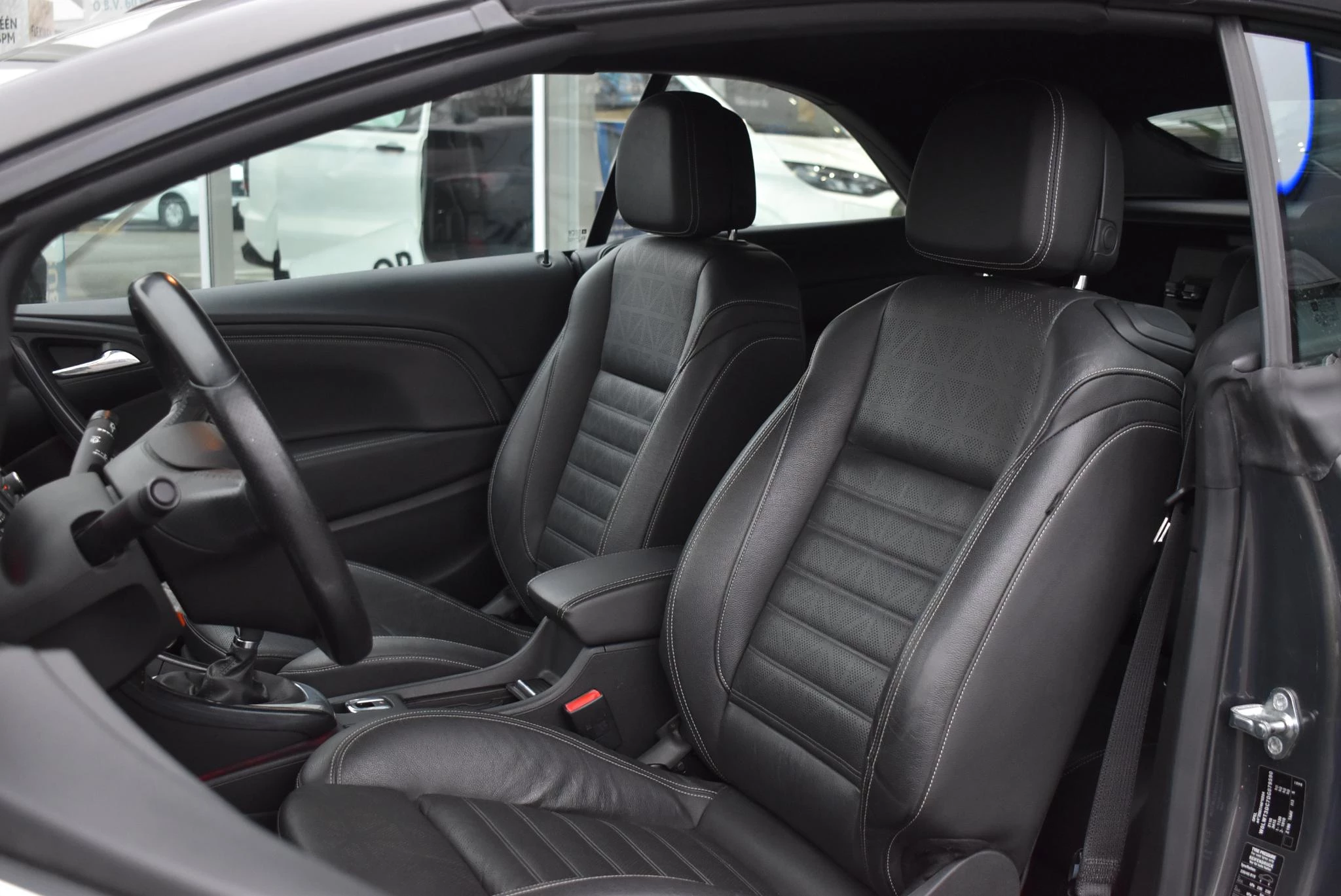 Opel-Cascada-image-10