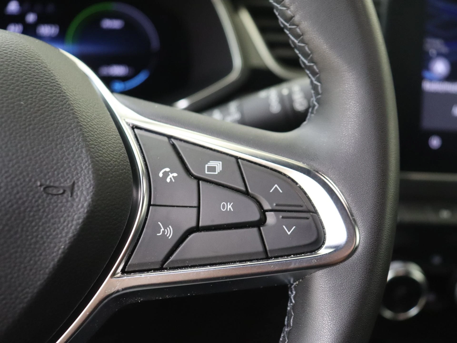 Renault-Captur-image-12
