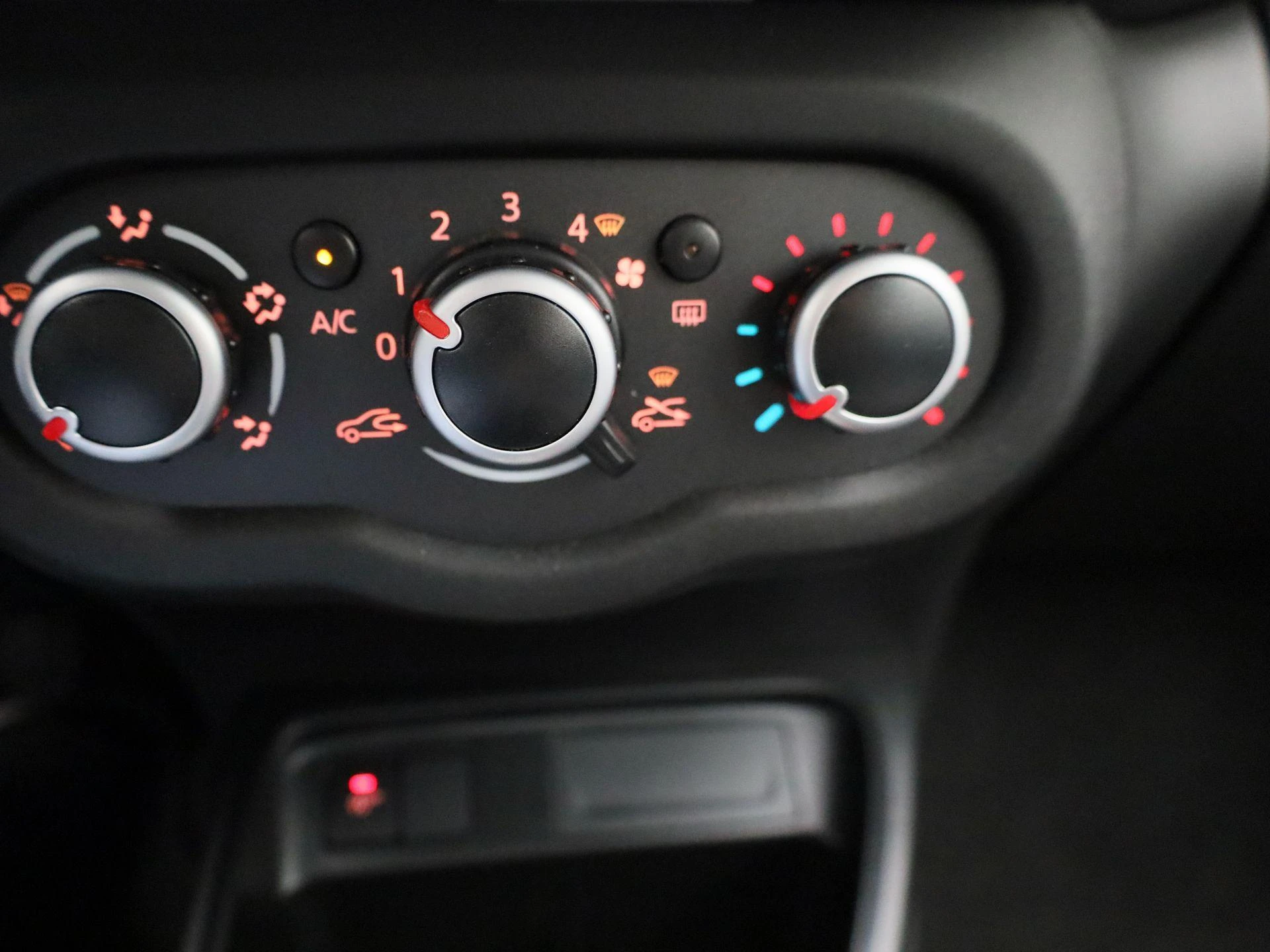 Renault-Twingo-image-19