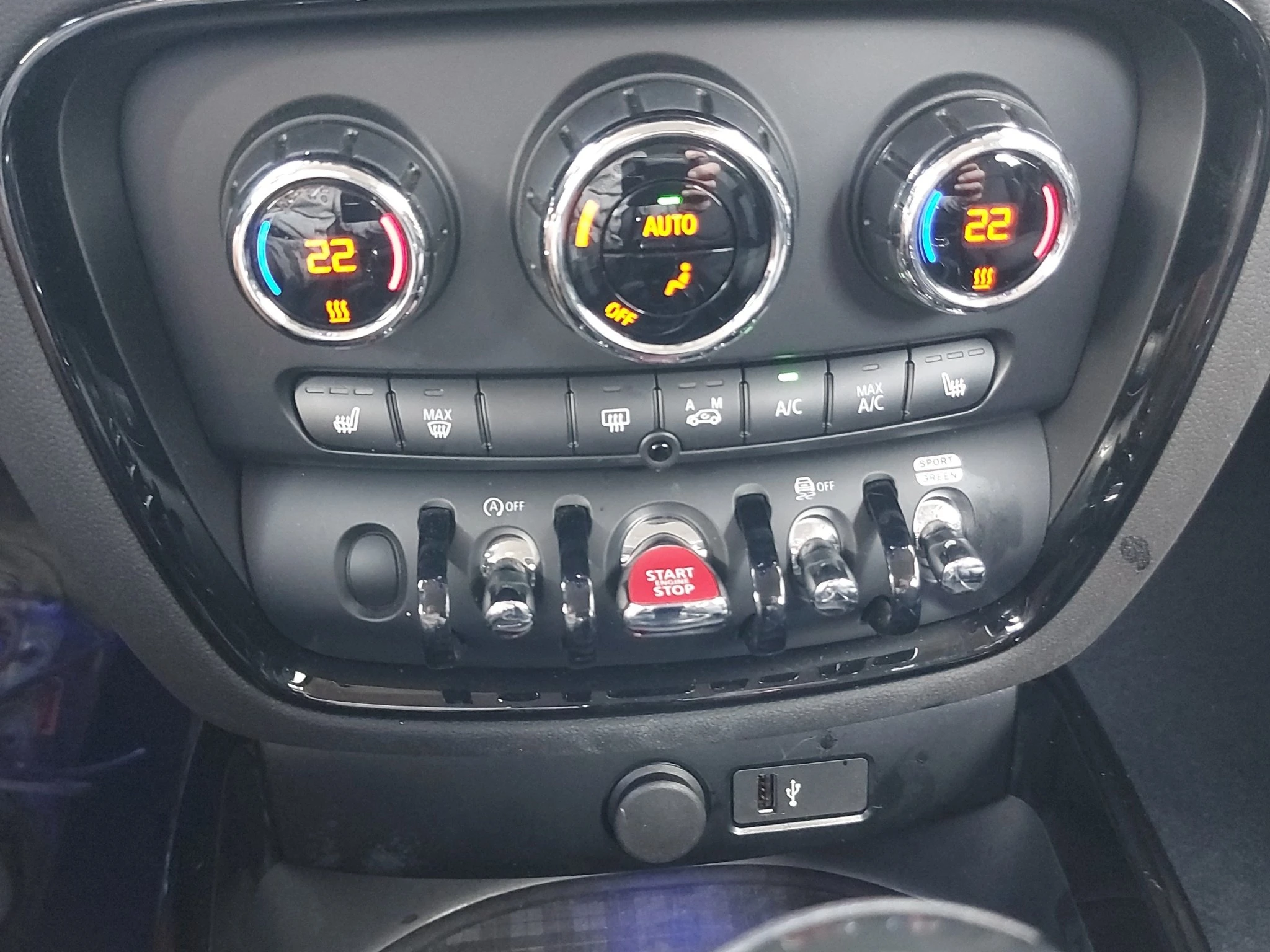 MINI-Clubman-image-27