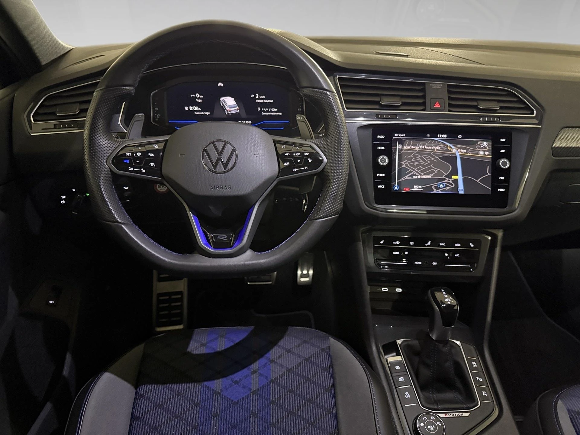 Volkswagen-Tiguan-image-5