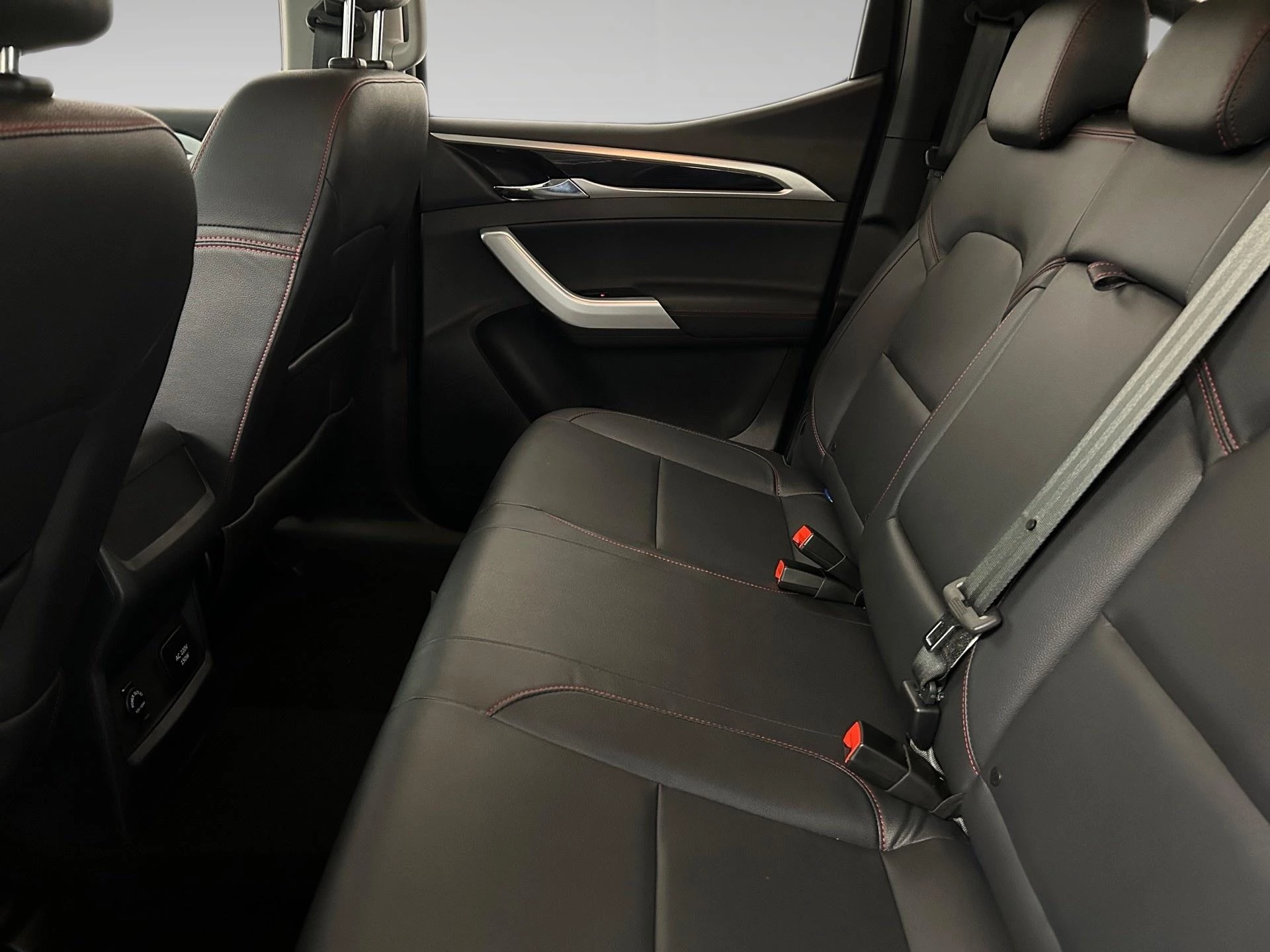 Maxus-T90 EV-image-16