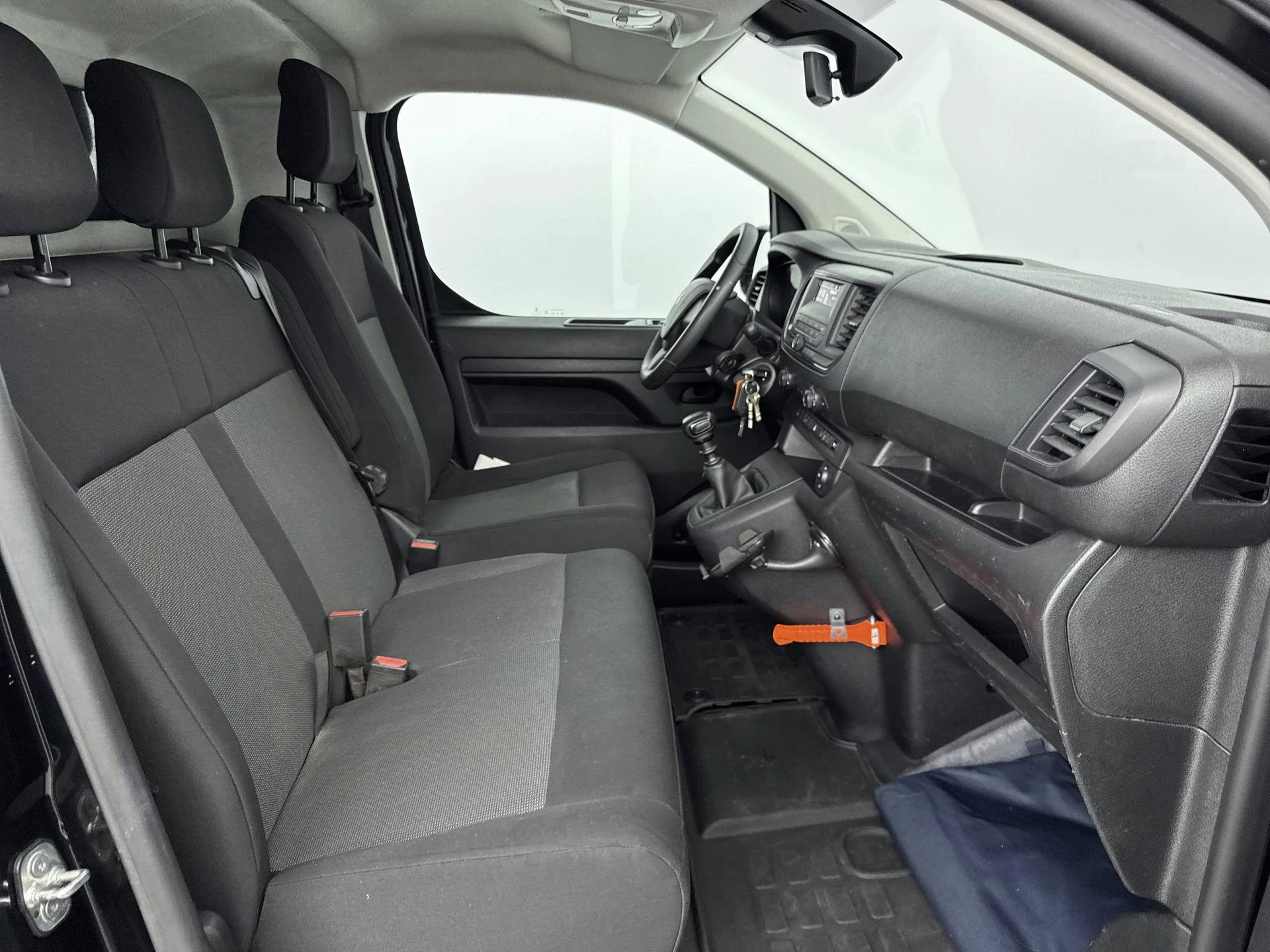 Peugeot-Expert-image-19