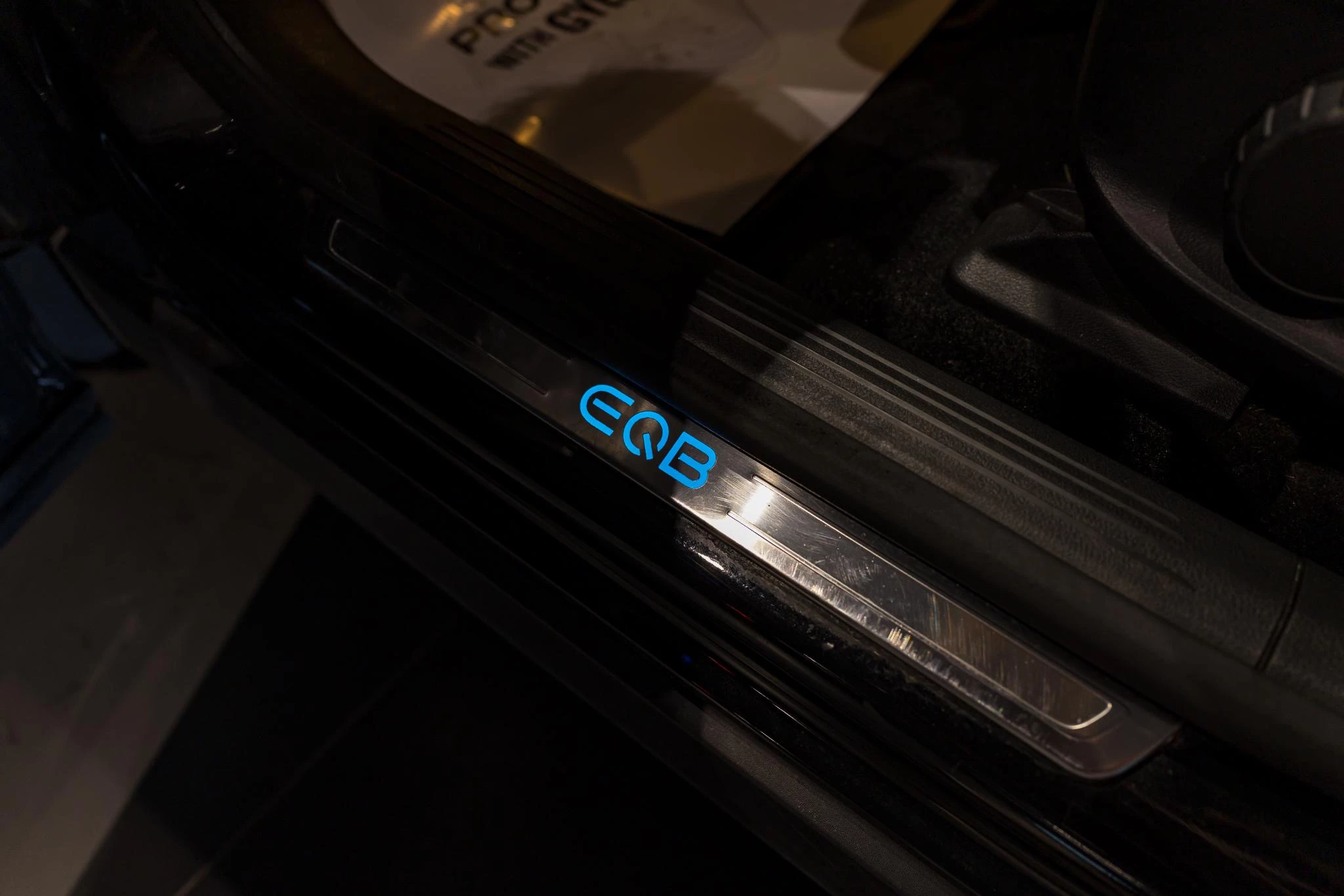 Mercedes-Benz EQB 300 4Matic | Zetelverw. | Sfeerver. | Carplay