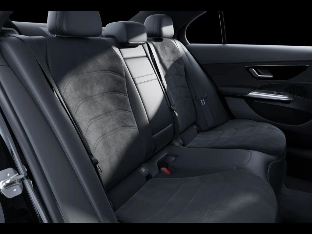 Mercedes-Benz-E-Klasse 220 d-image-11