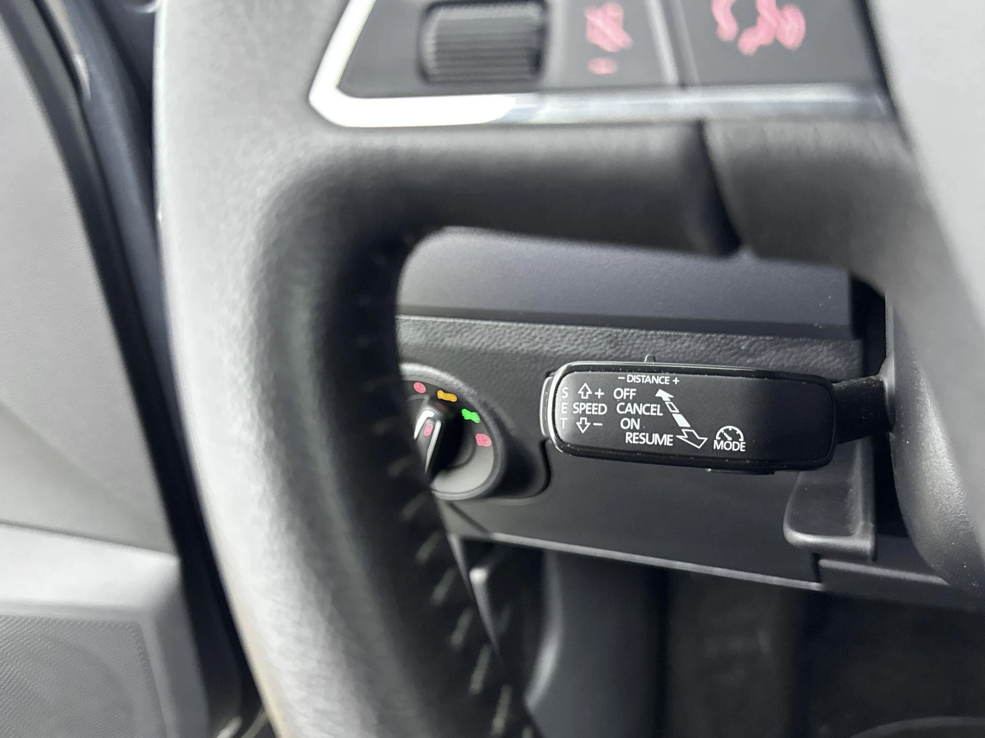 SEAT-Arona-image-5