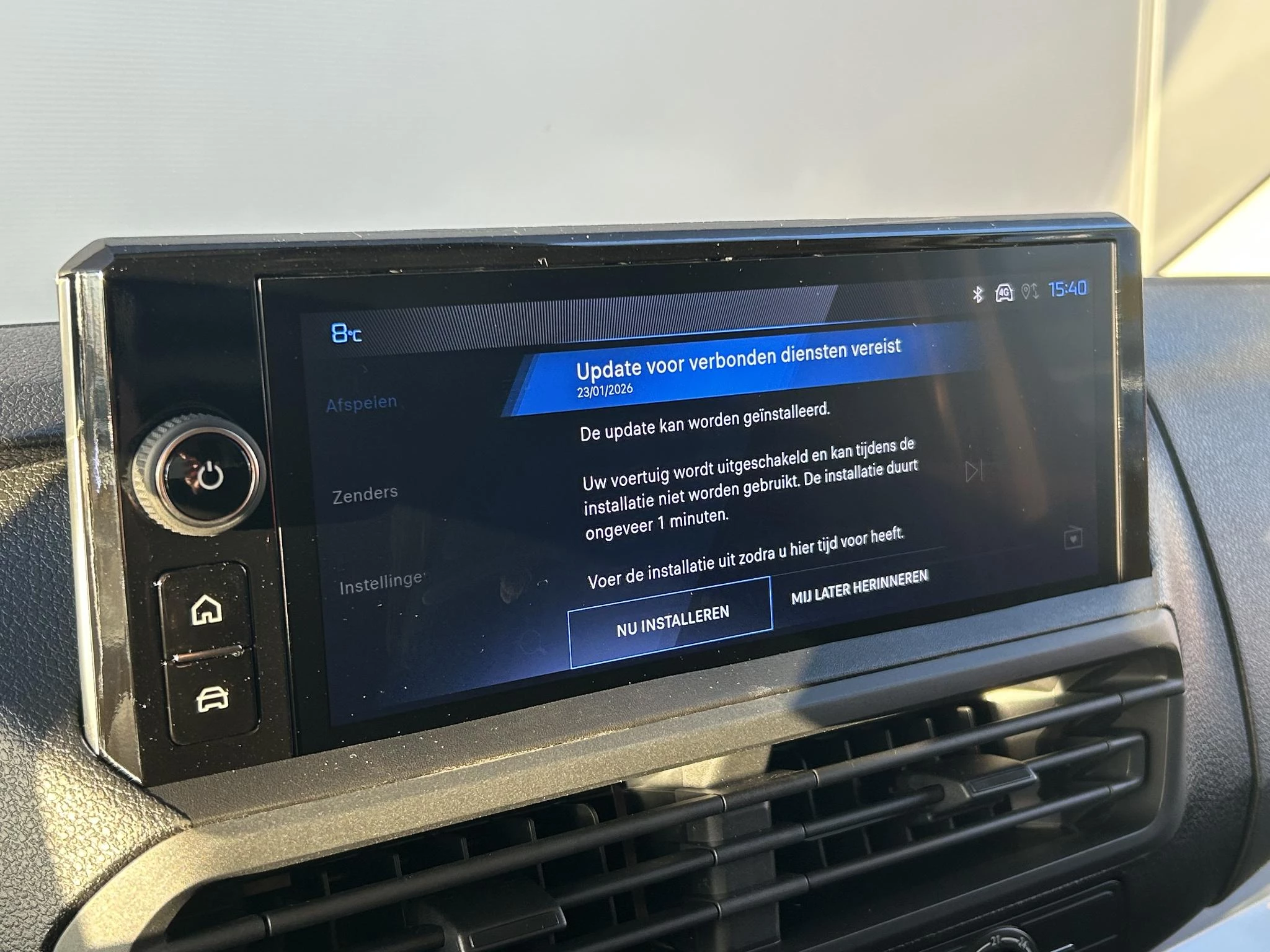 Peugeot-e-Expert-image-15