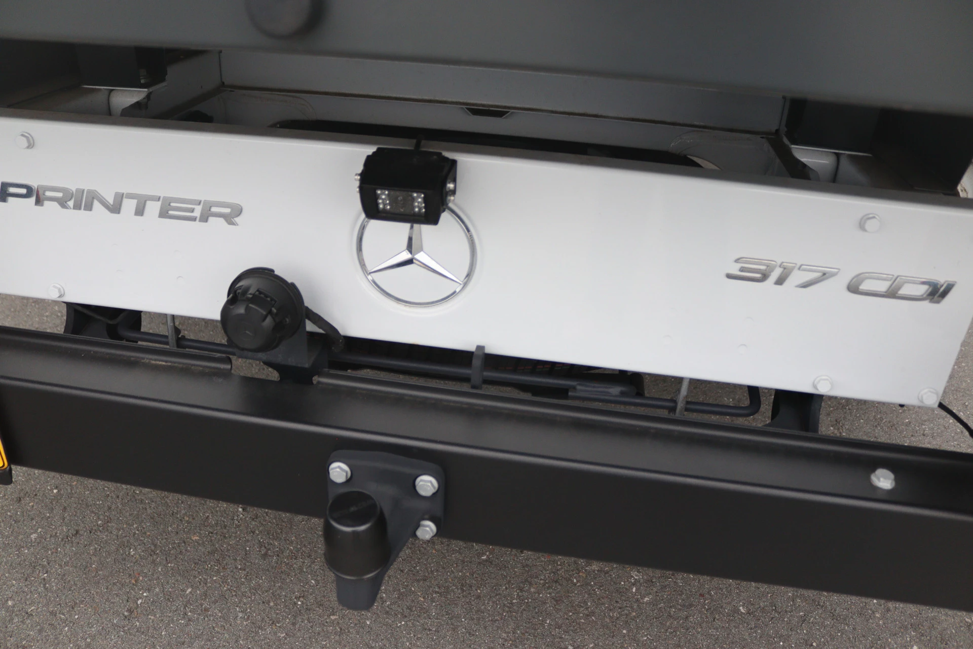 Mercedes-Benz-Sprinter-image-10