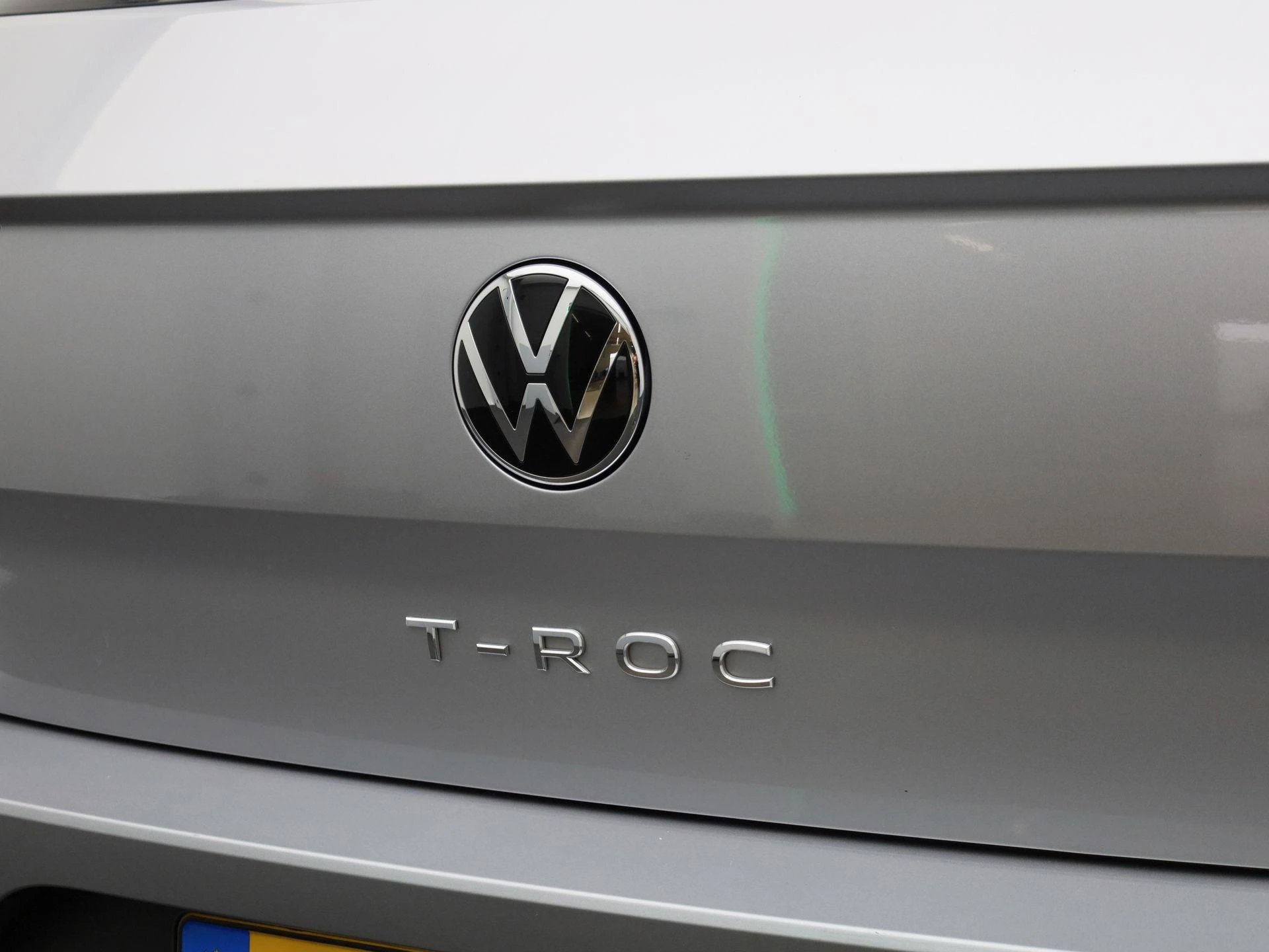 Volkswagen-T-Roc-image-38