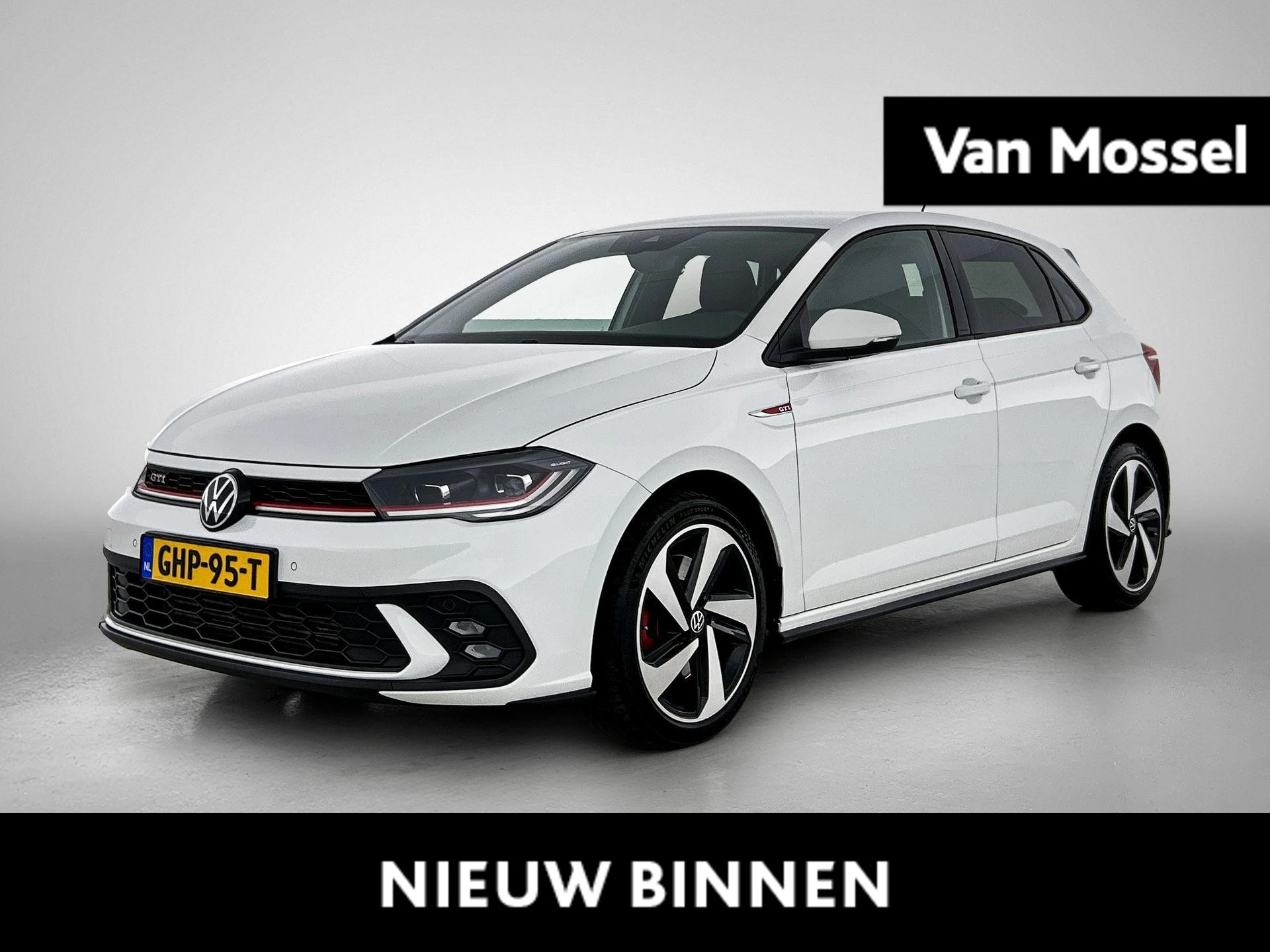 Volkswagen-Polo-image-0