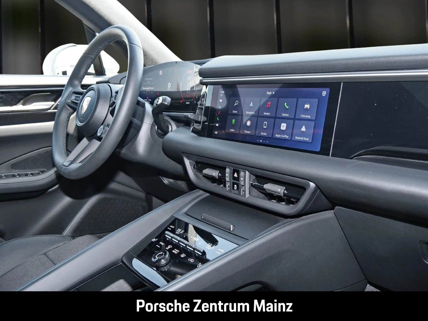 Porsche Macan 4 Luftfederung PASM 21-Zoll LED-Matrix -