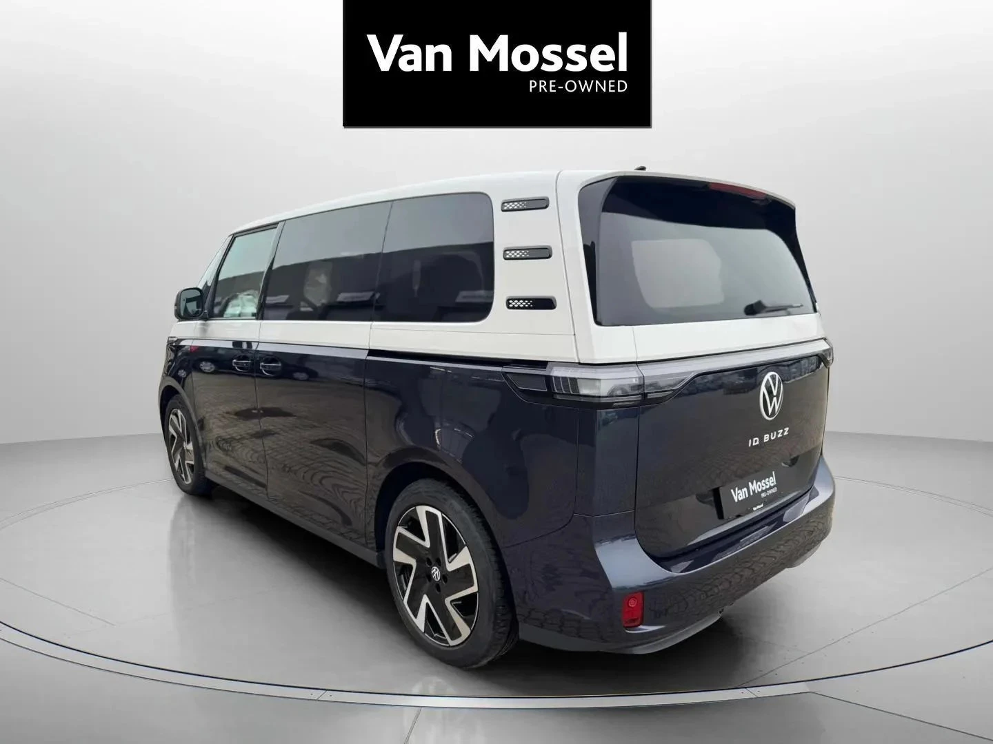 Volkswagen-ID. Buzz-image-7