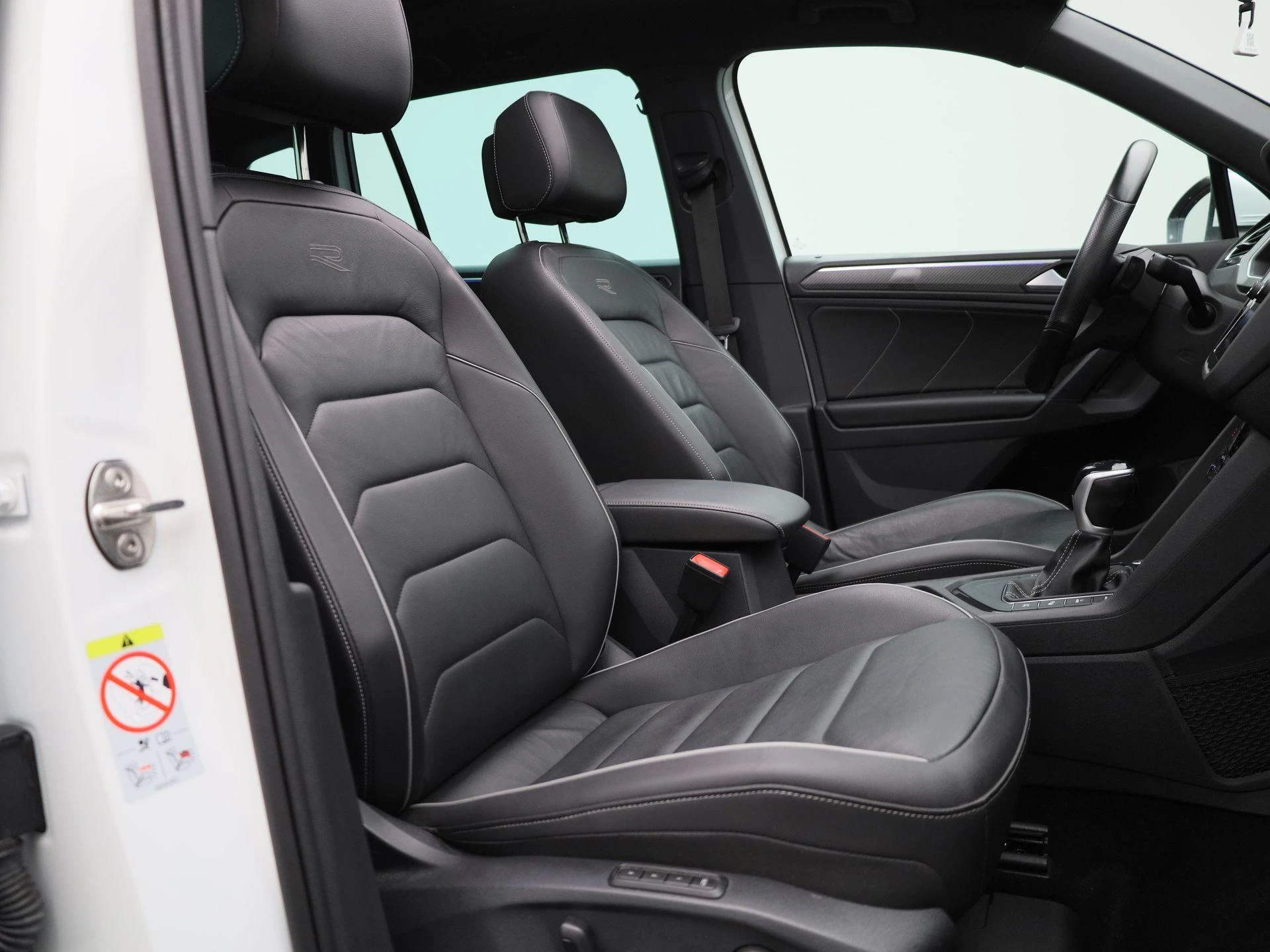 Volkswagen-Tiguan-image-39
