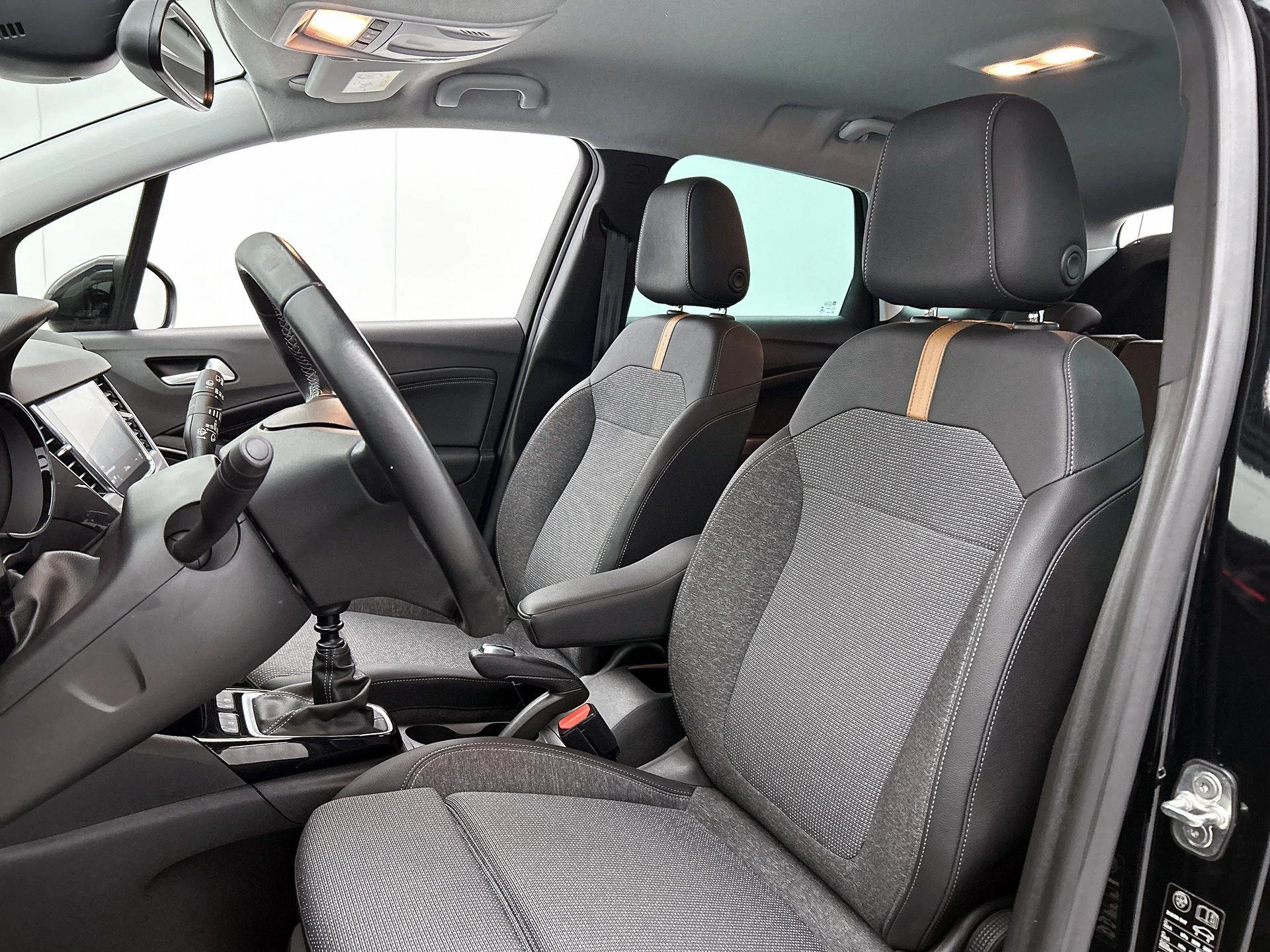 Opel-Crossland-image-35