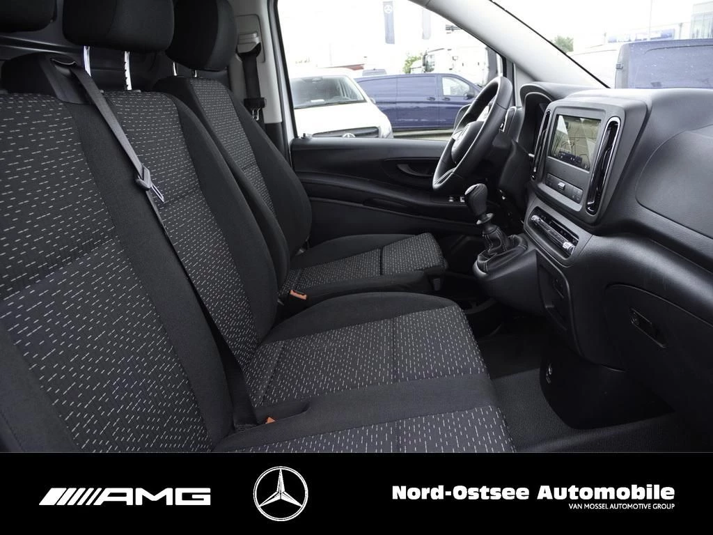 Mercedes-Benz-Vito-image-10