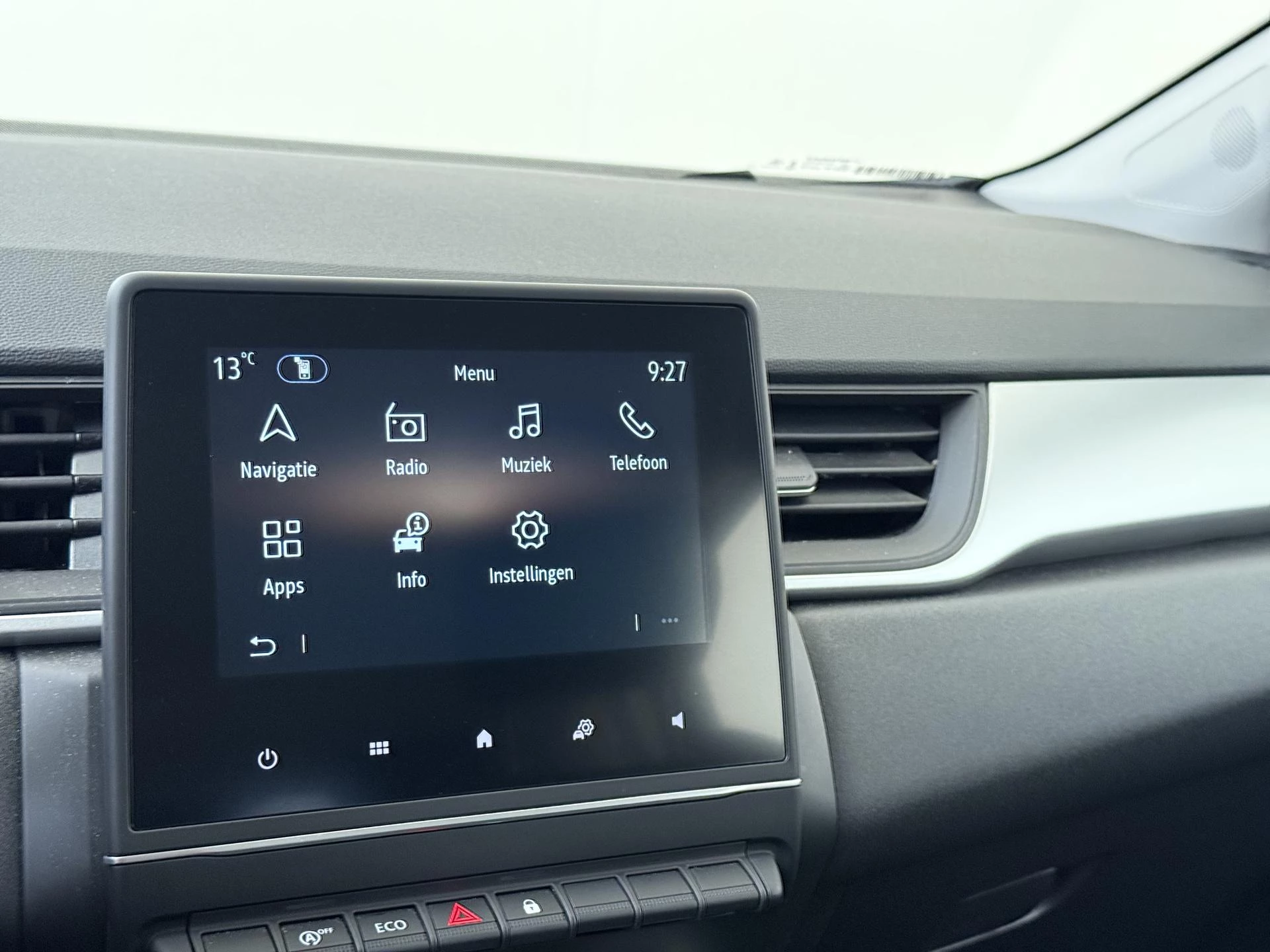 Renault-Captur-image-16