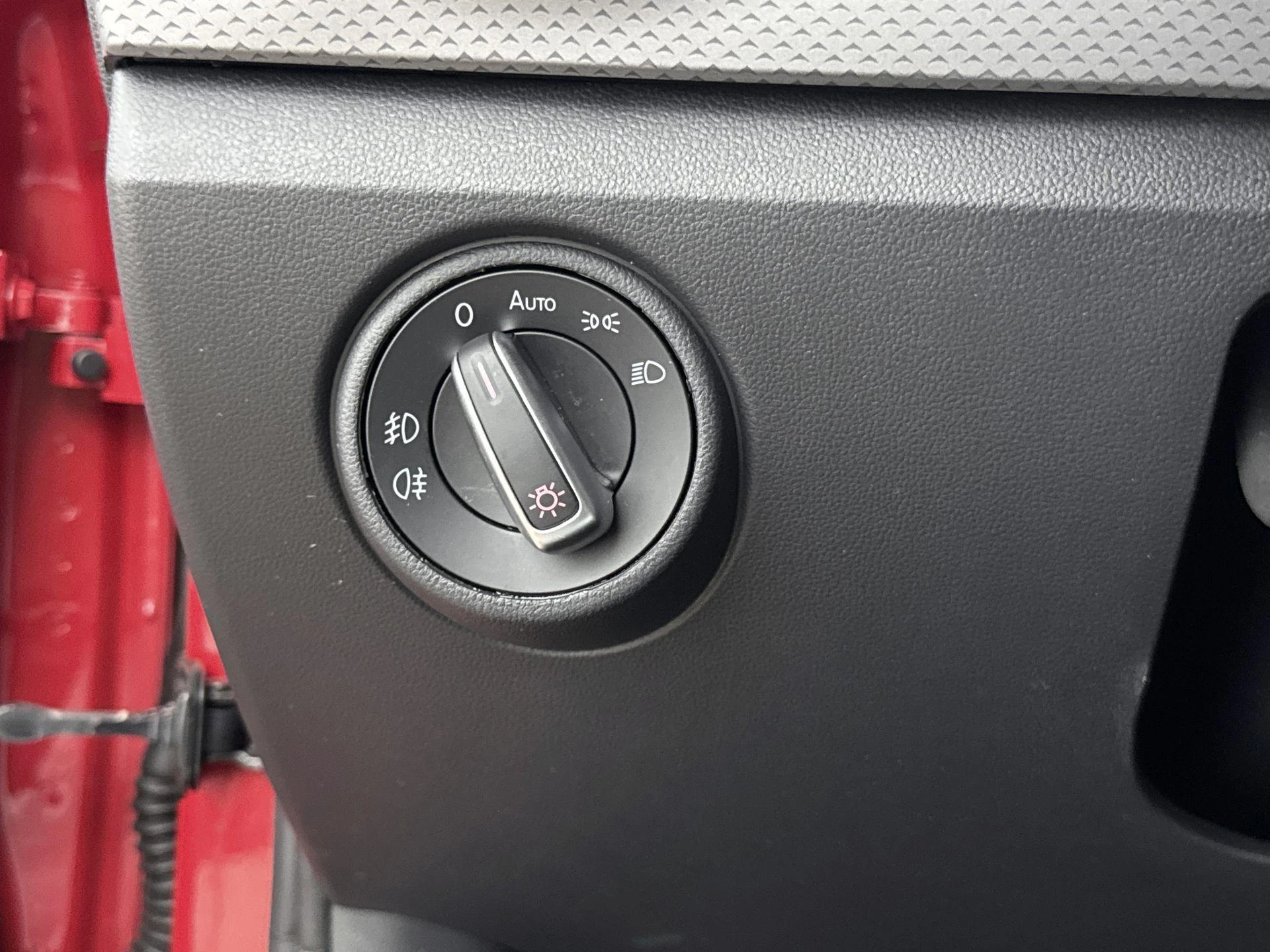 Volkswagen-up!-image-19