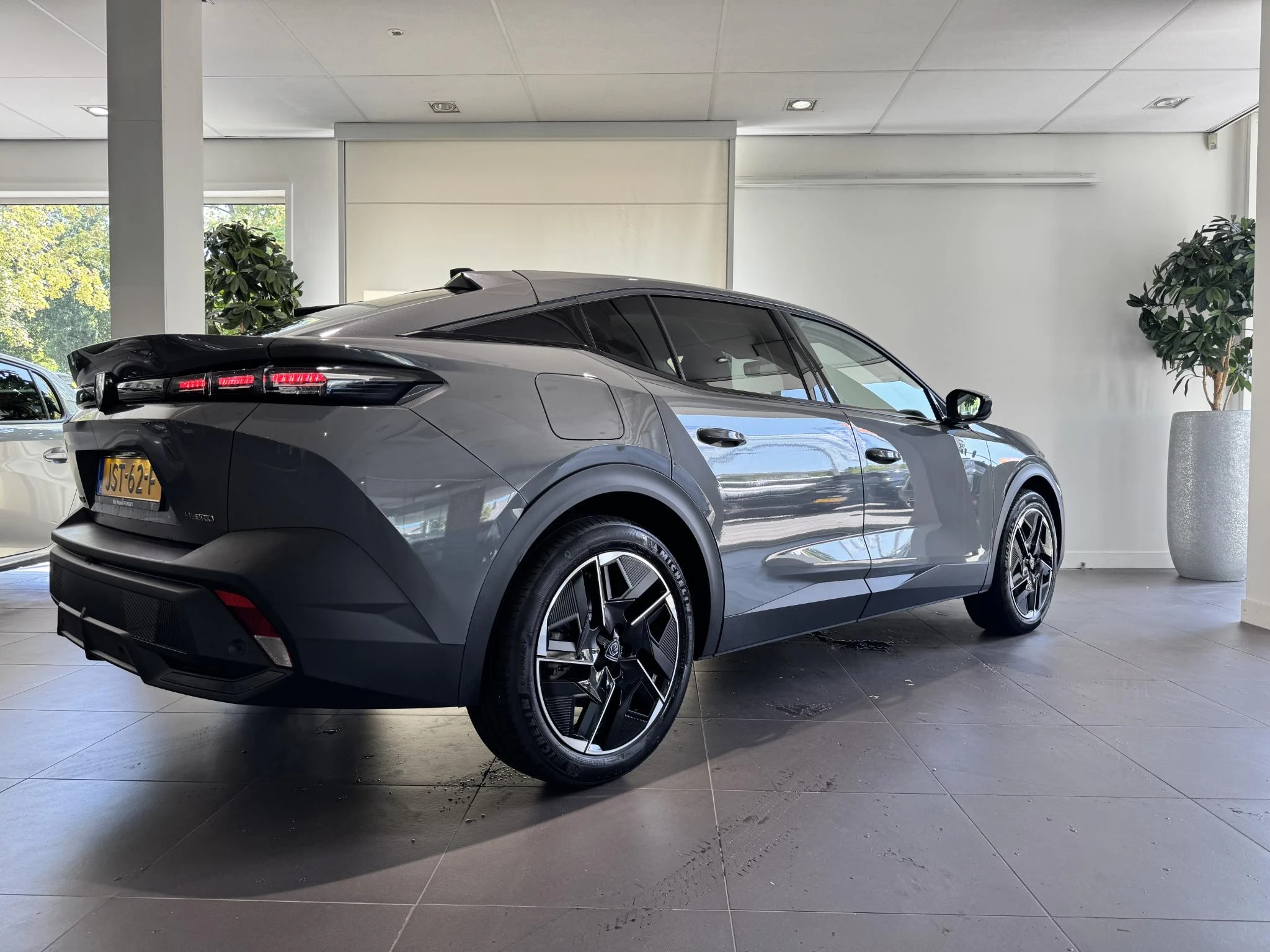 Peugeot-408-image-5