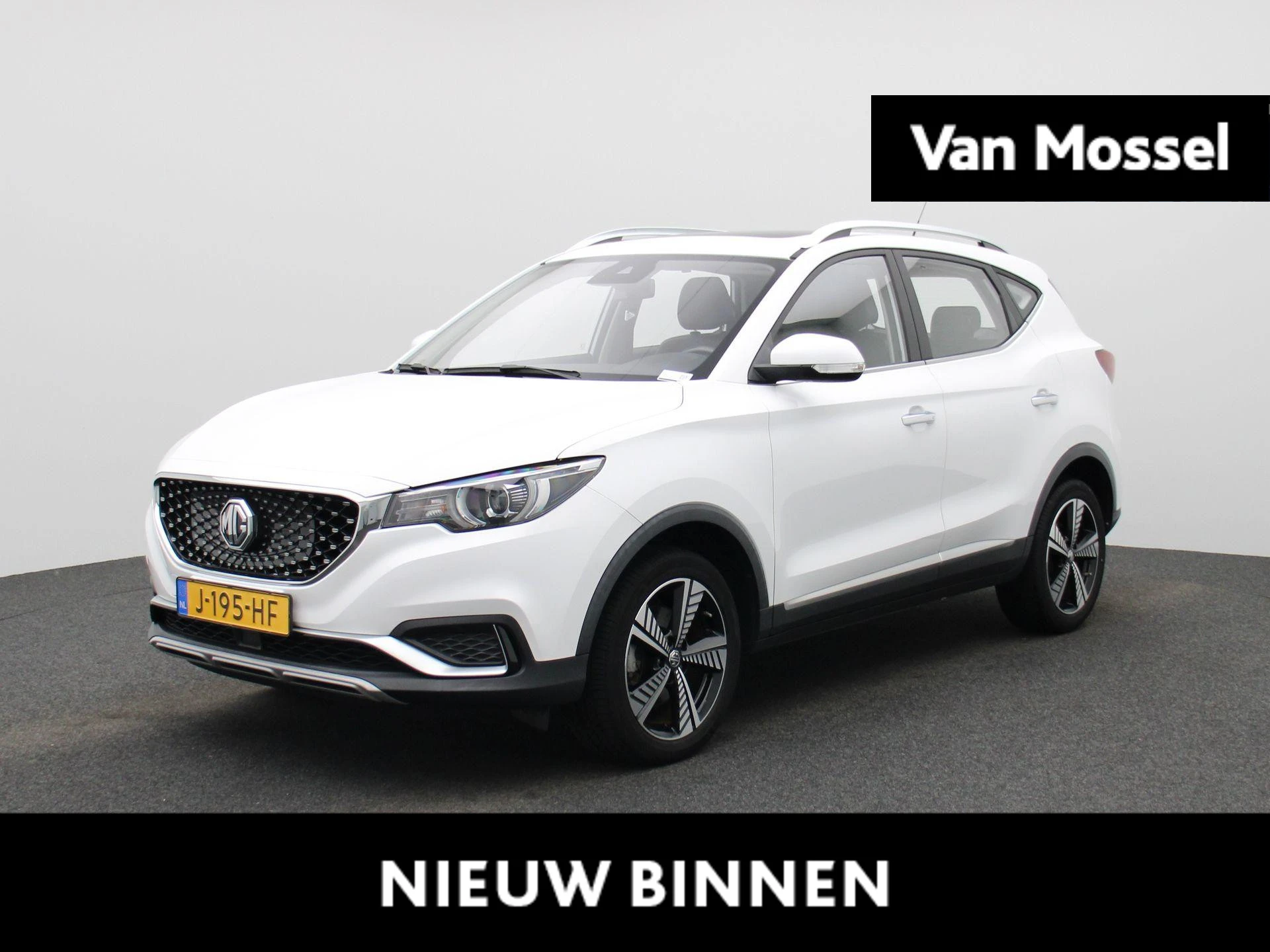 MG-ZS EV-image-0