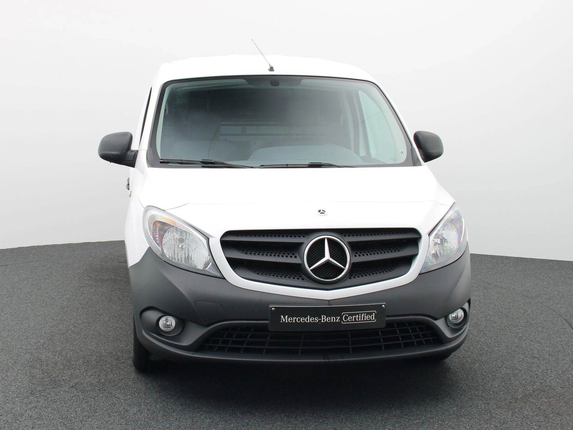 Mercedes-Benz-Citan-image-2