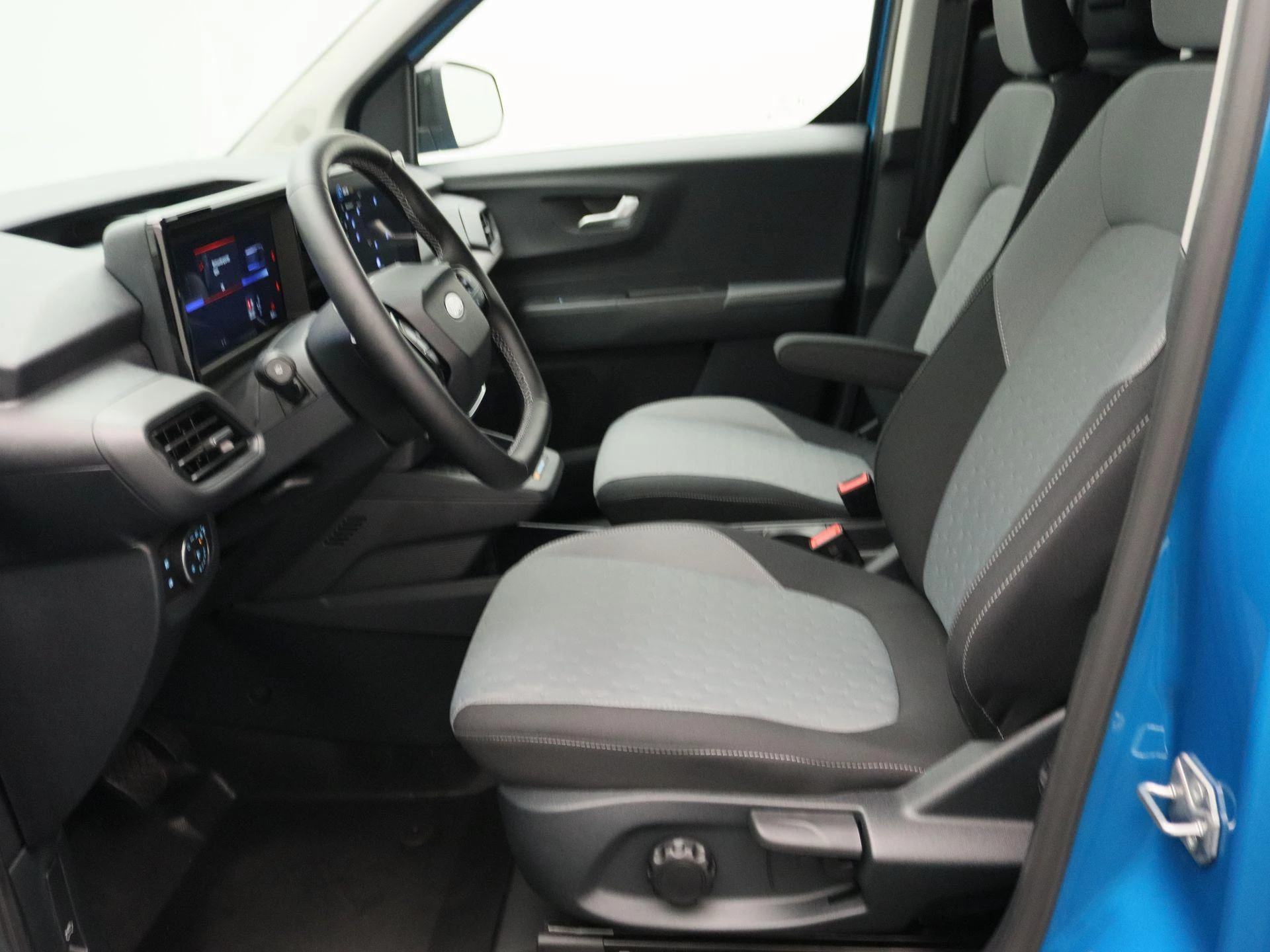 Ford E-Transit Courier Limited 44 kWh
