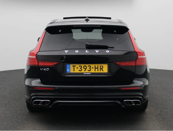 Volvo-V60-image-2