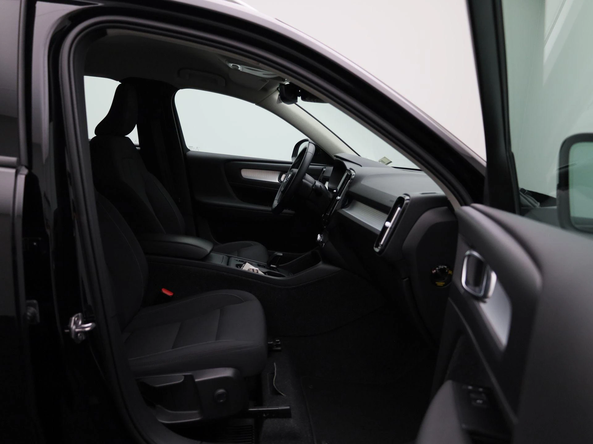 Volvo-XC40-image-30