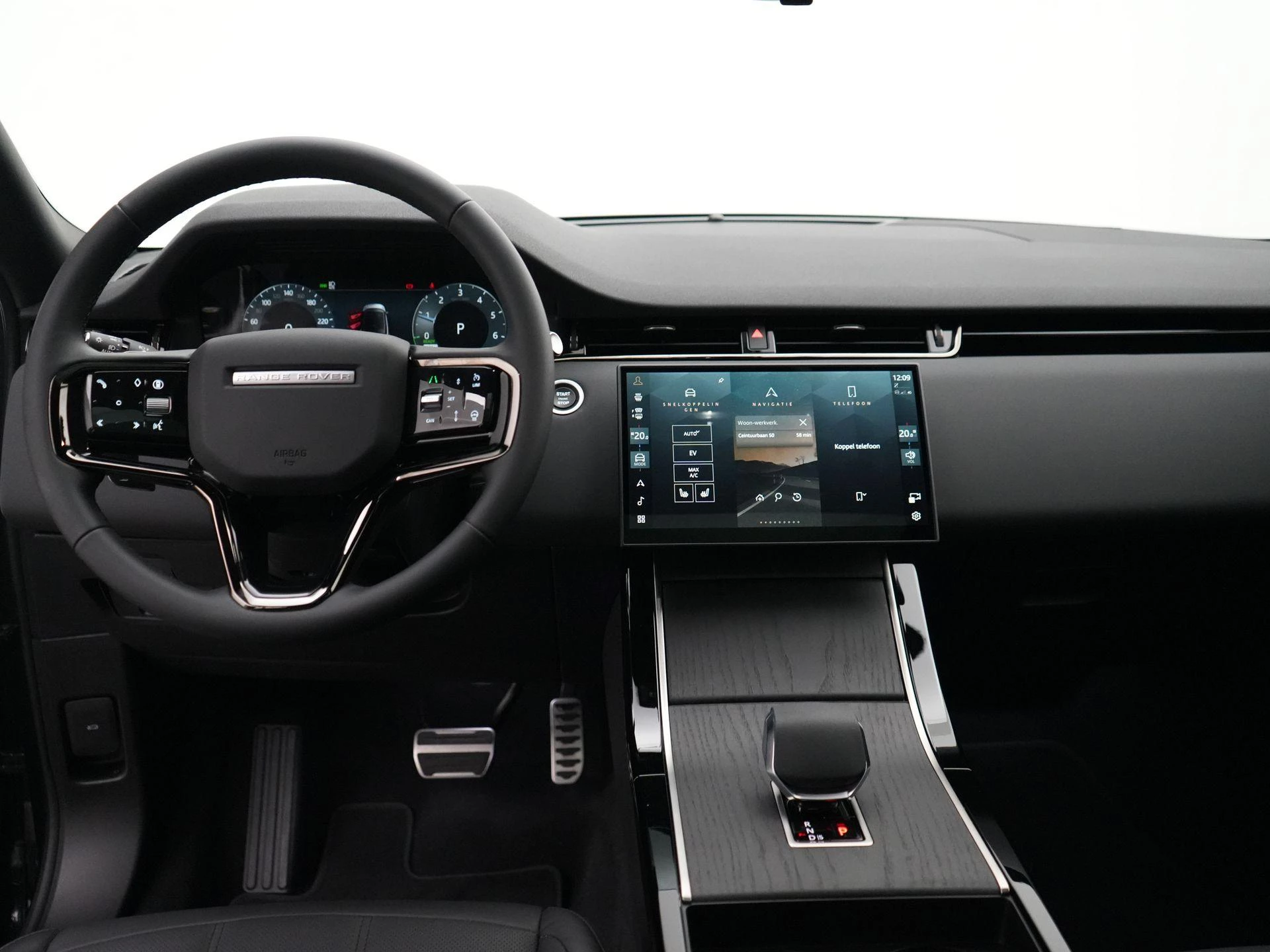 Land Rover-Range Rover Evoque-image-41