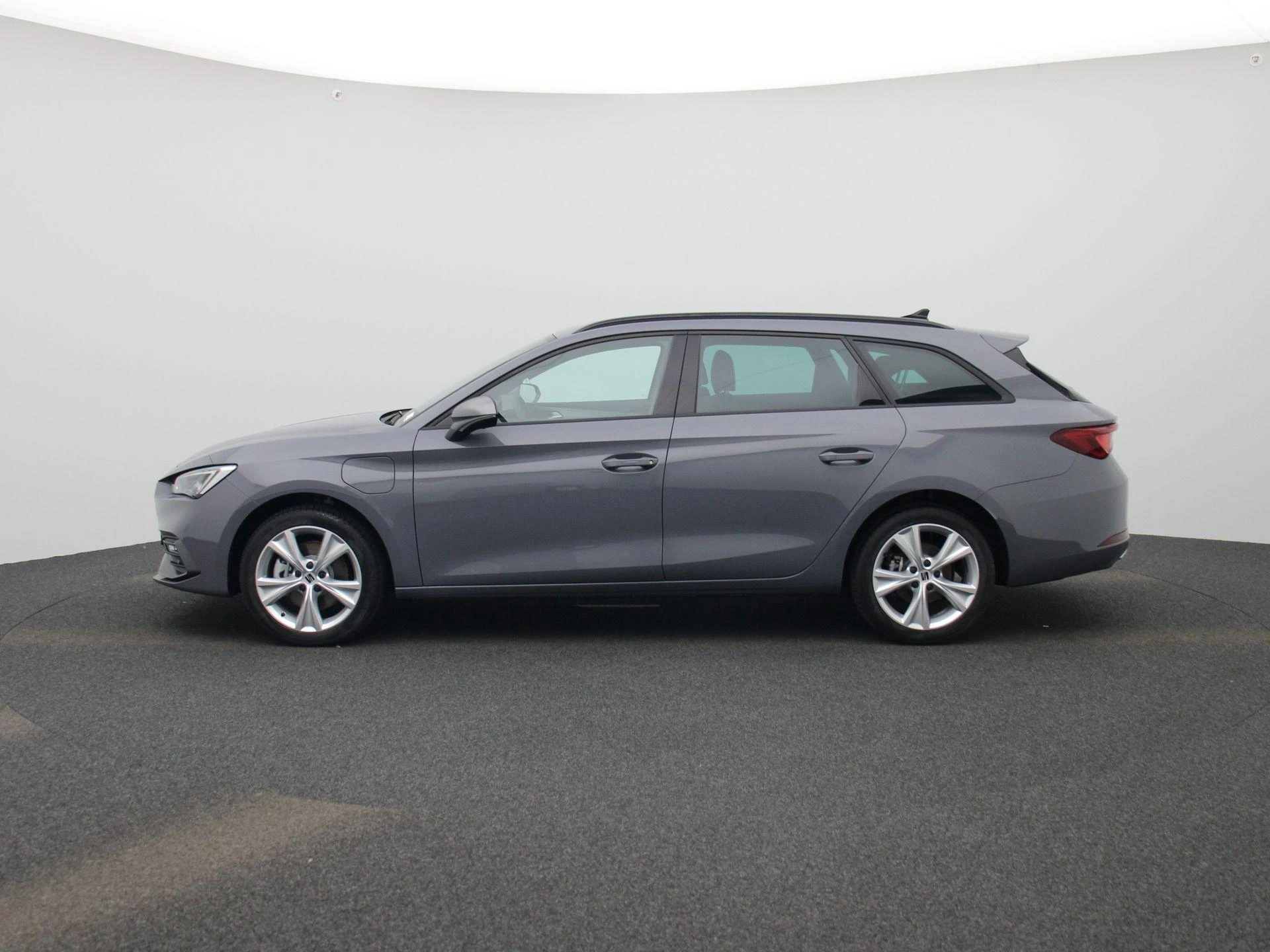 SEAT Leon Sportstourer 1.5 TSI e-Hybrid FR Business