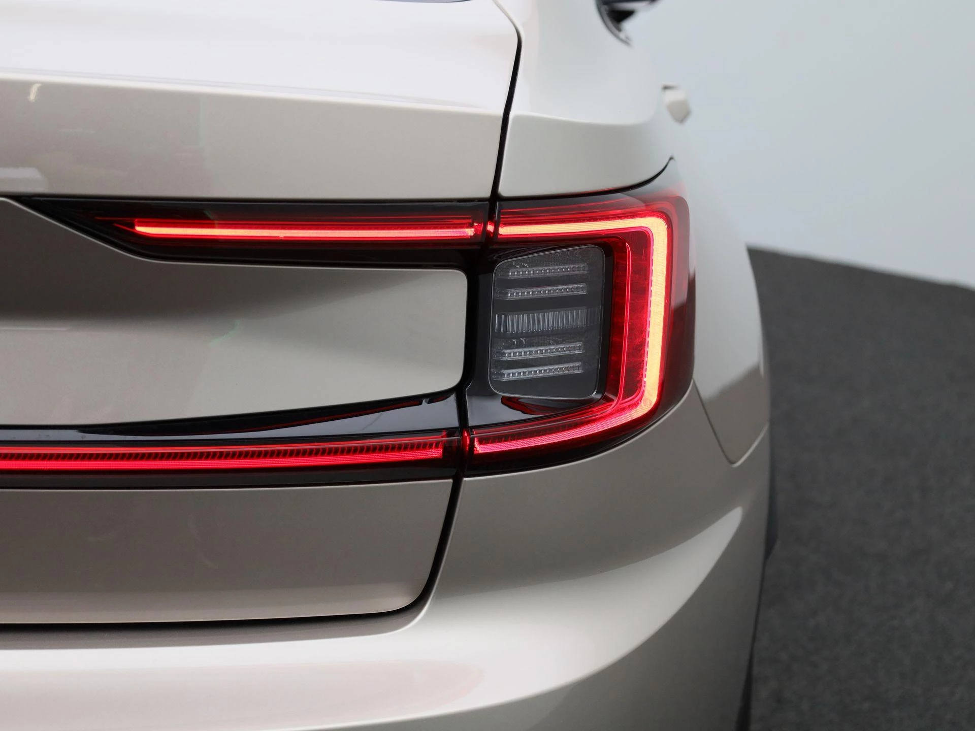 Polestar-2-image-37