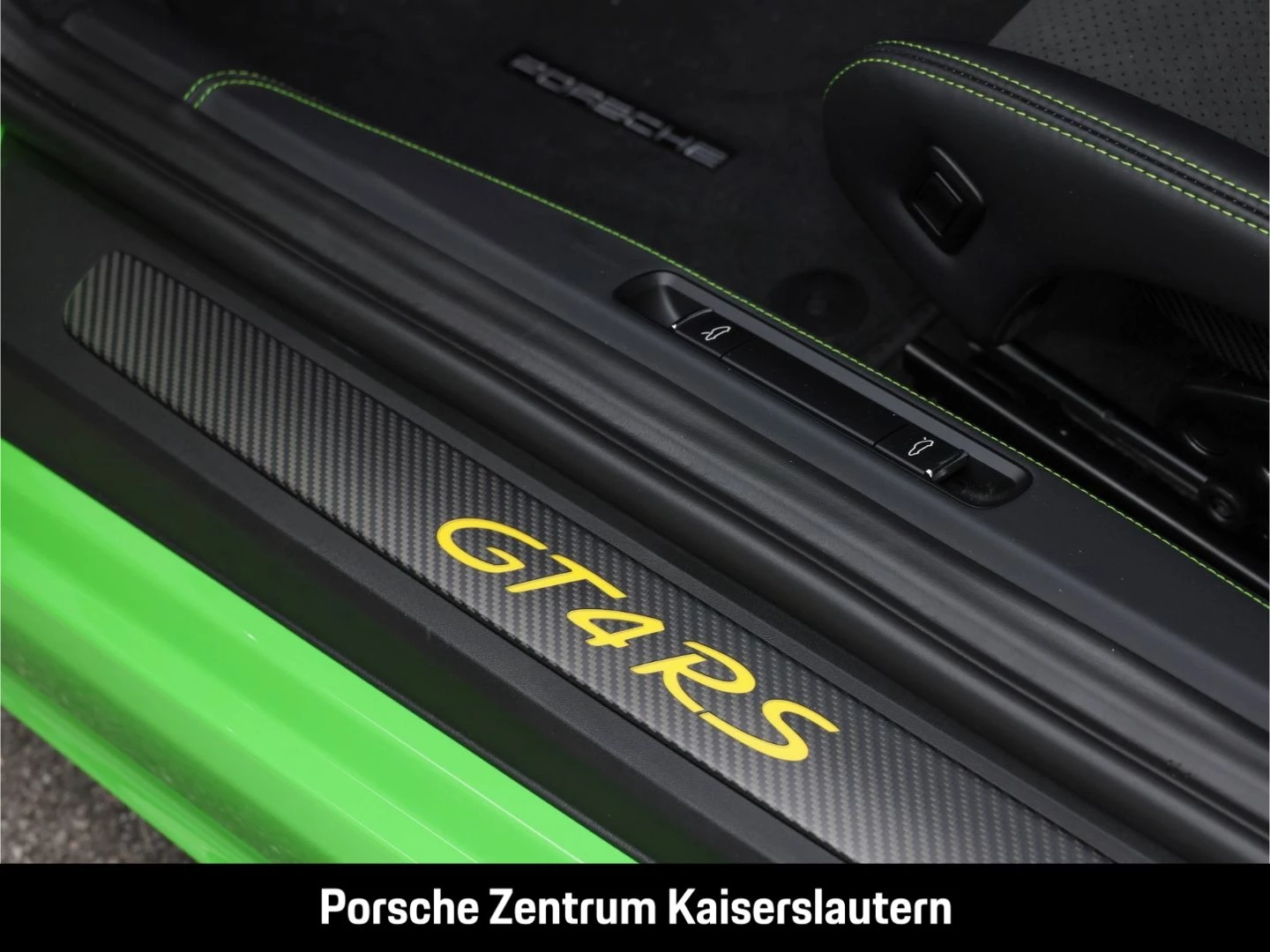 Porsche 718 Cayman GT4 RS Surround-View Sportabgas LED