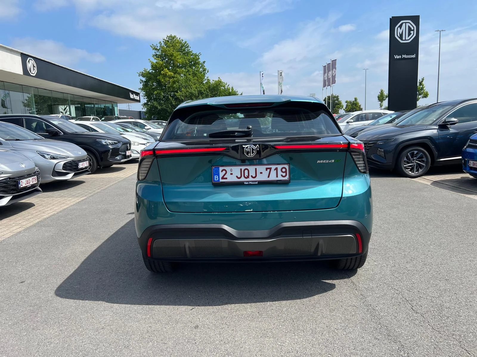 MG MG4 64 kWh Premium