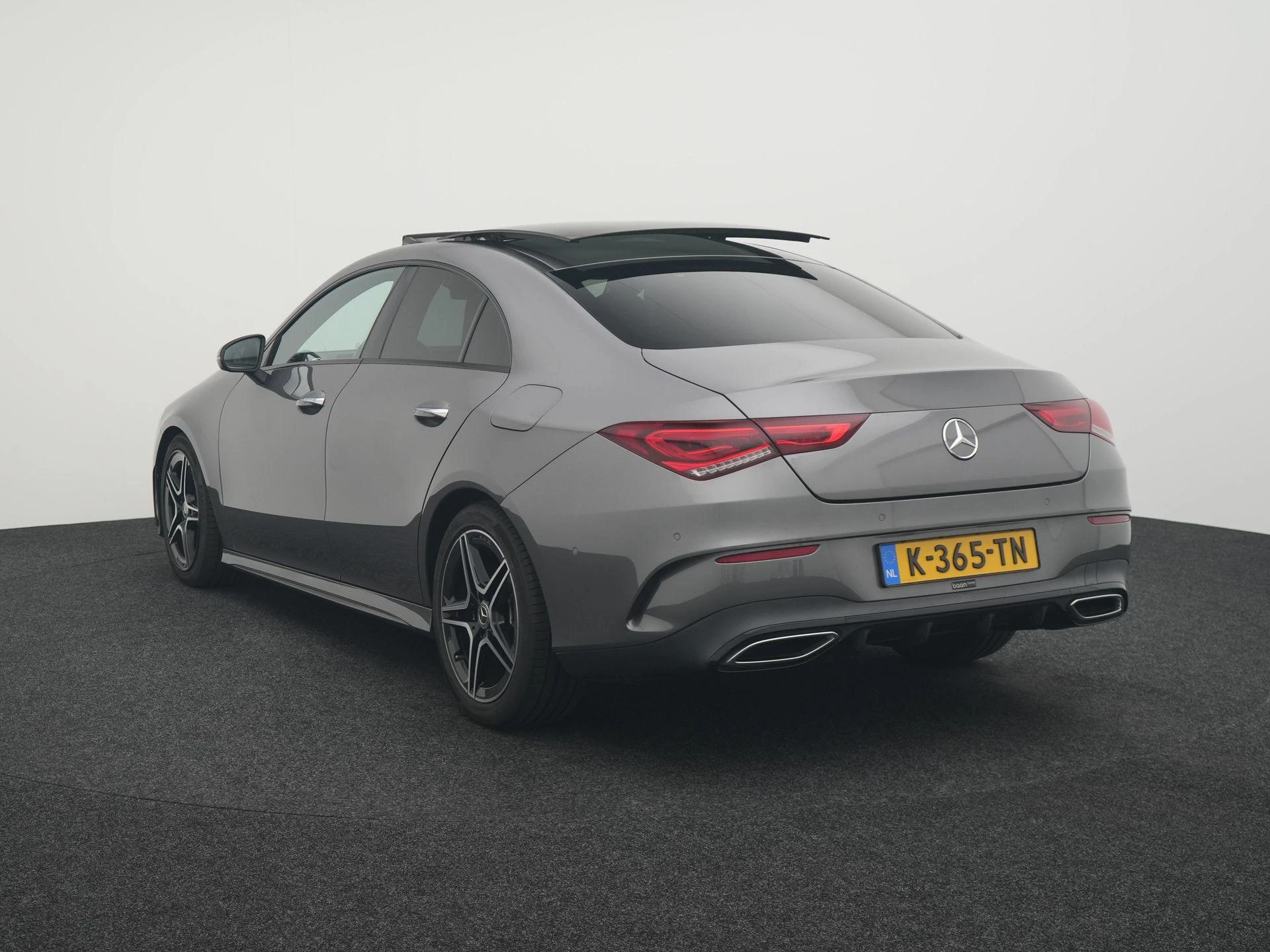 Mercedes-Benz-CLA-image-1
