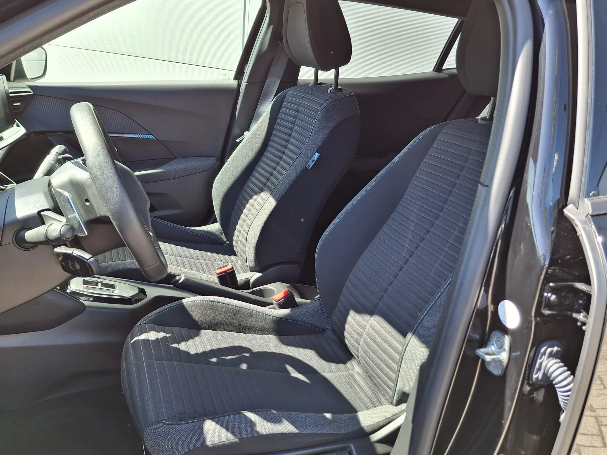 Peugeot-2008-image-16